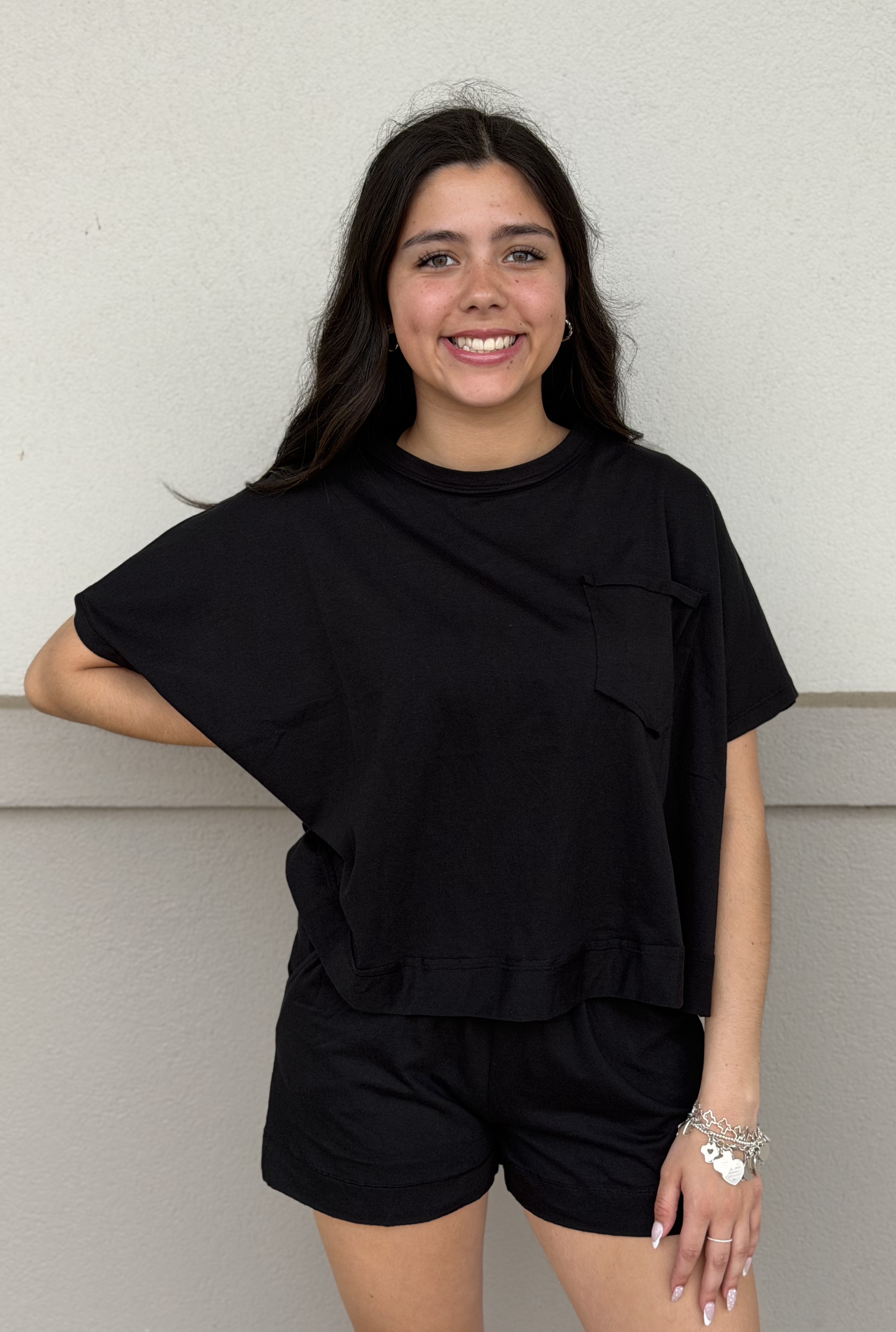 BLACK SPRING AWAITS SET