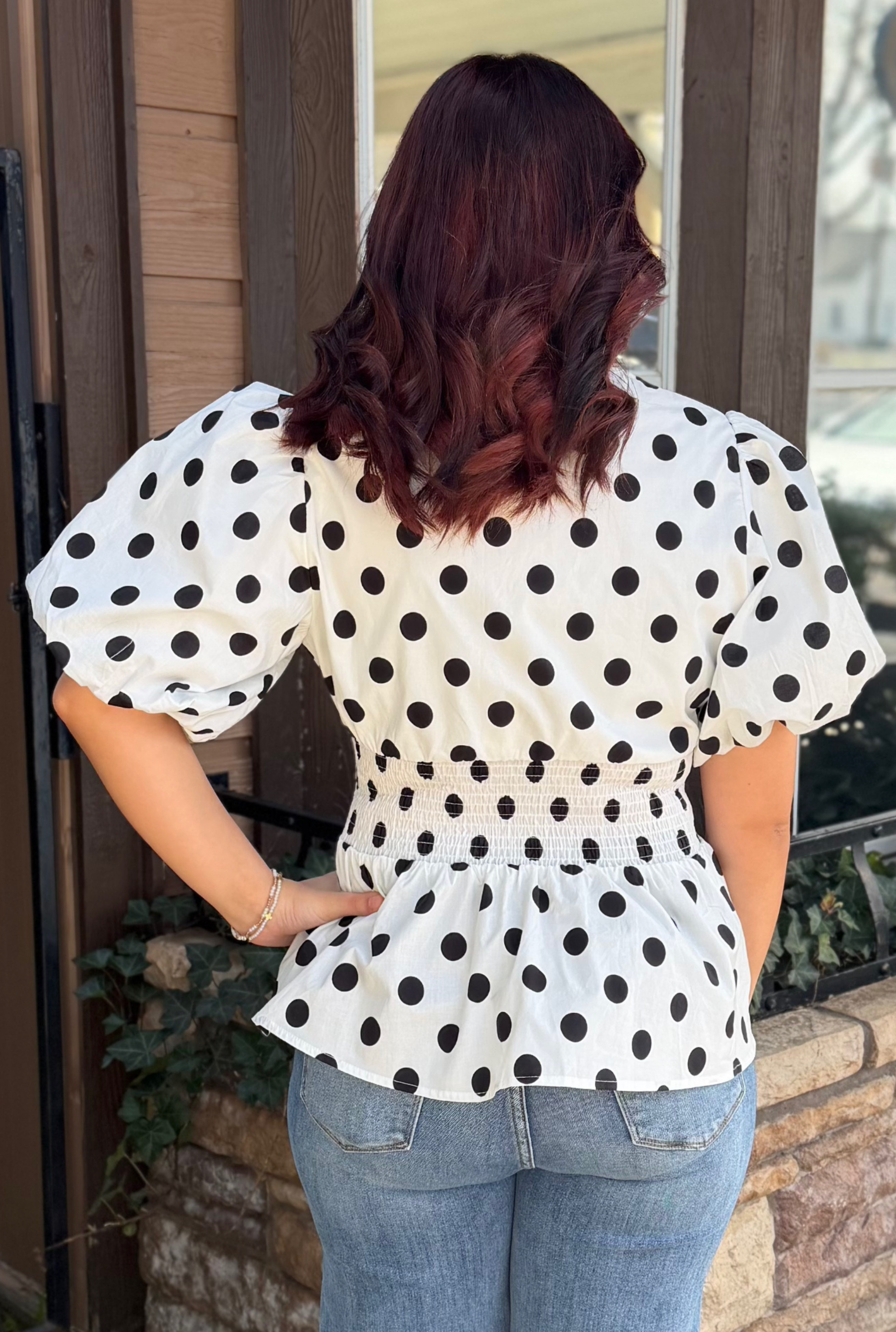 WHITE ON THE DOT TOP