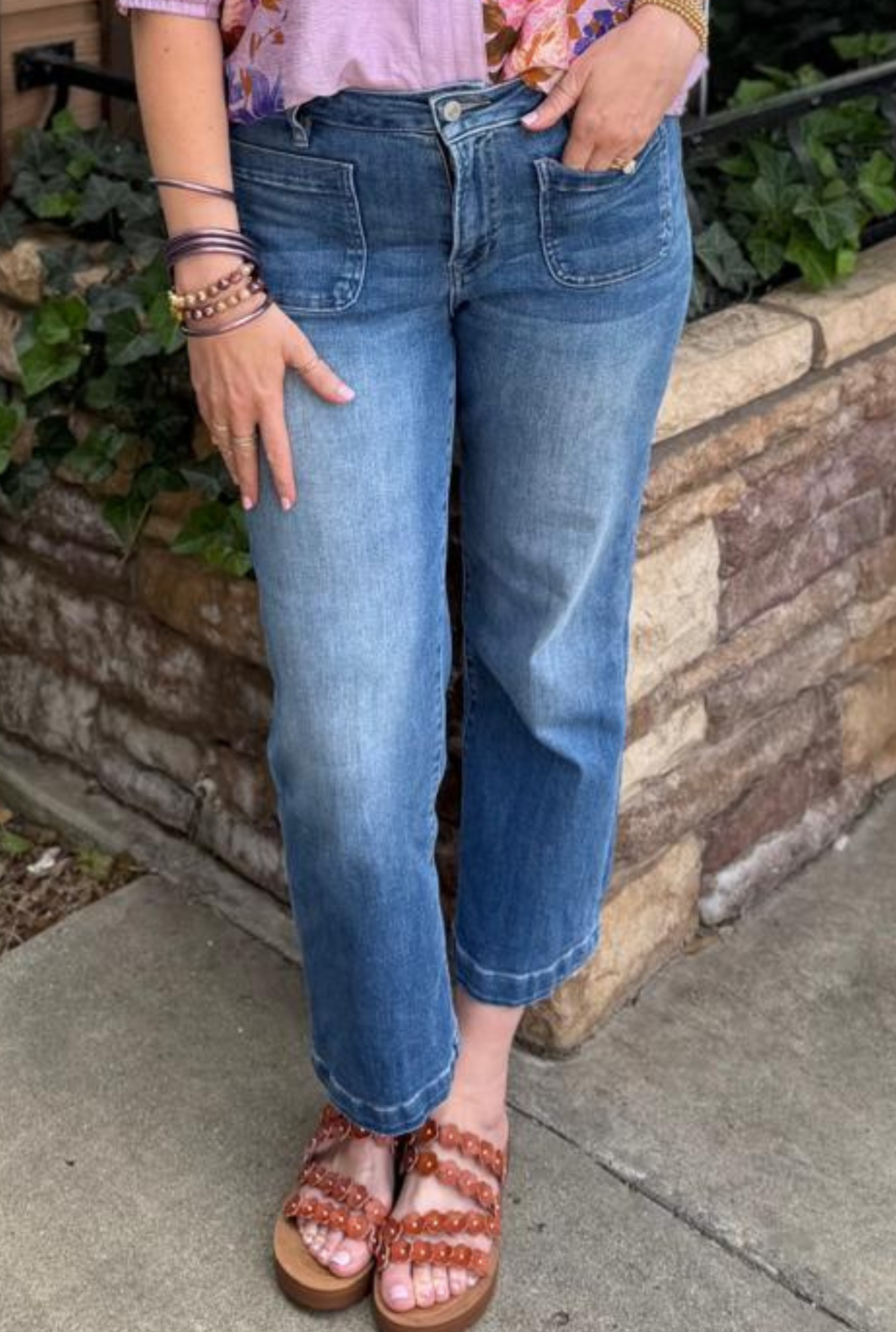 DATE NIGHT CROP JEANS