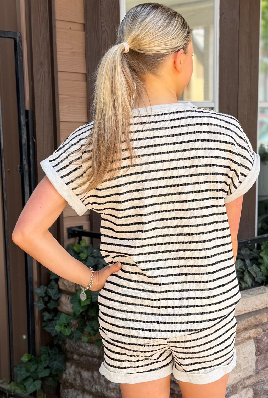CREAM/BLACK SET