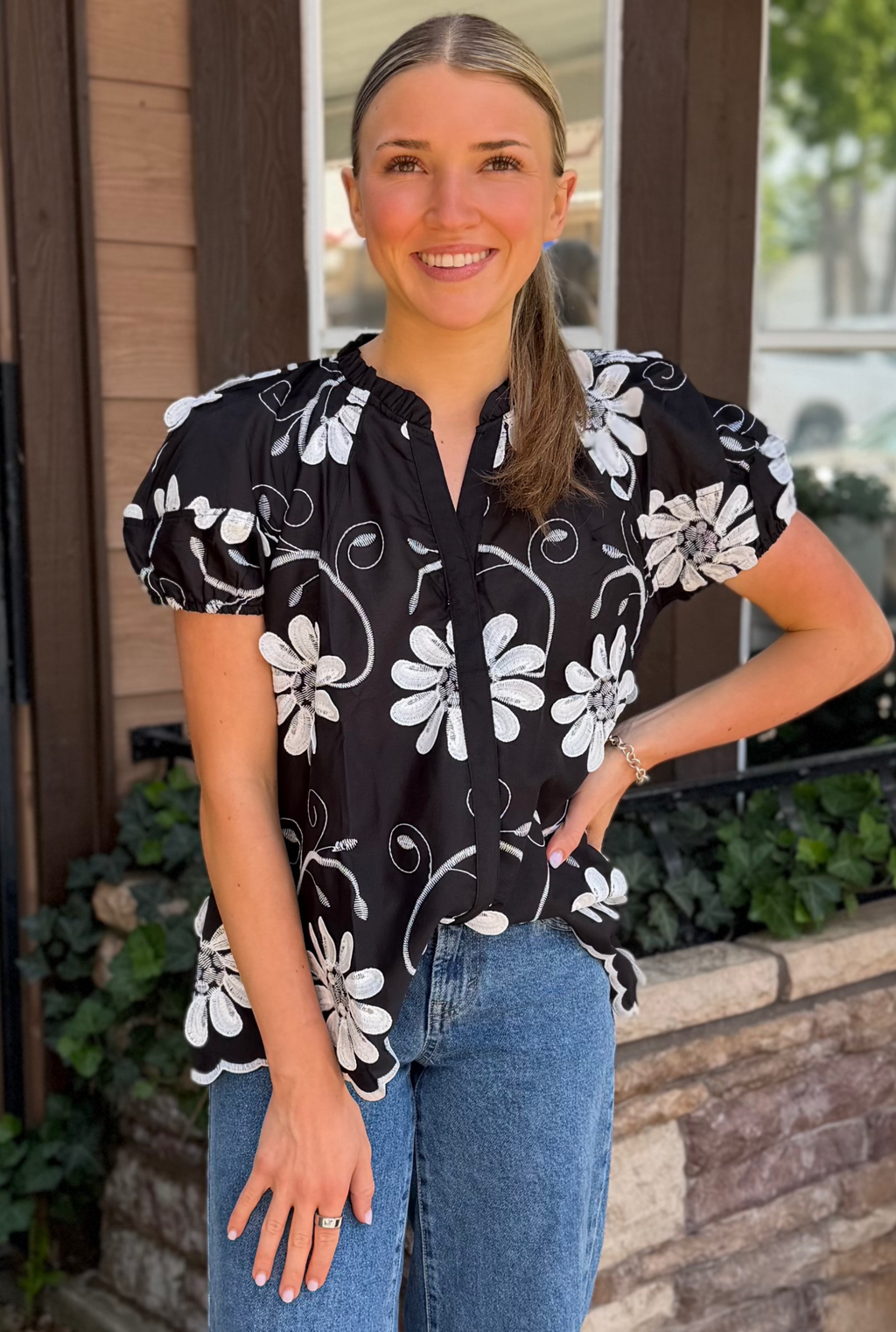 BLACK SUZZY TOP