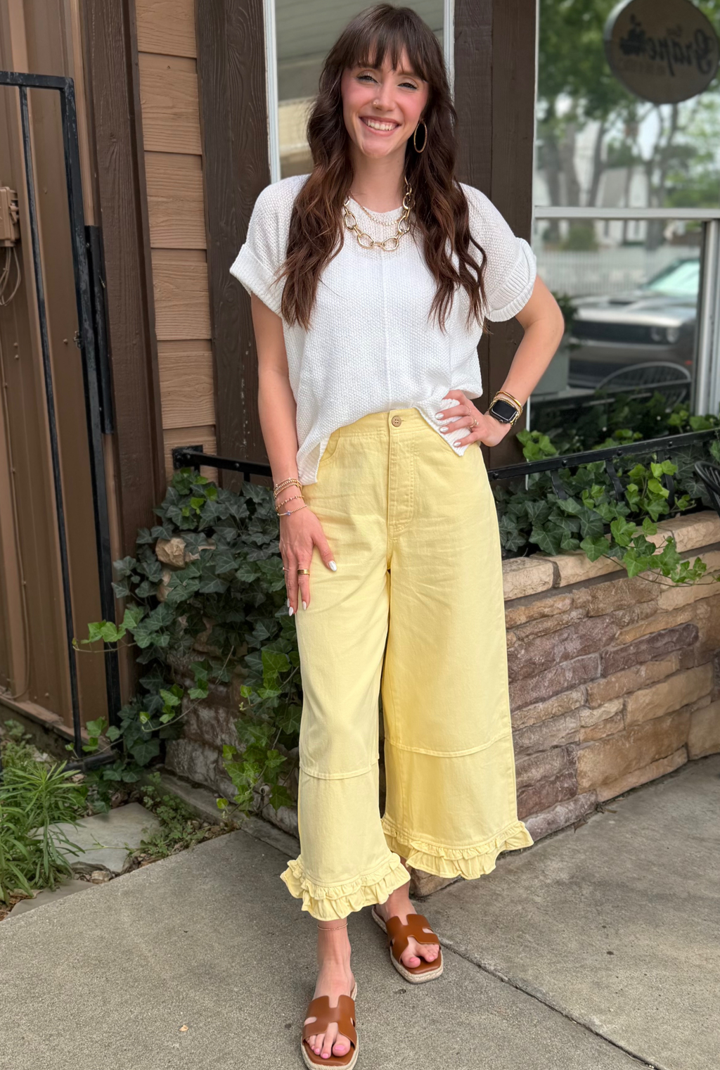 BUTTER YELLOW CAPRIS