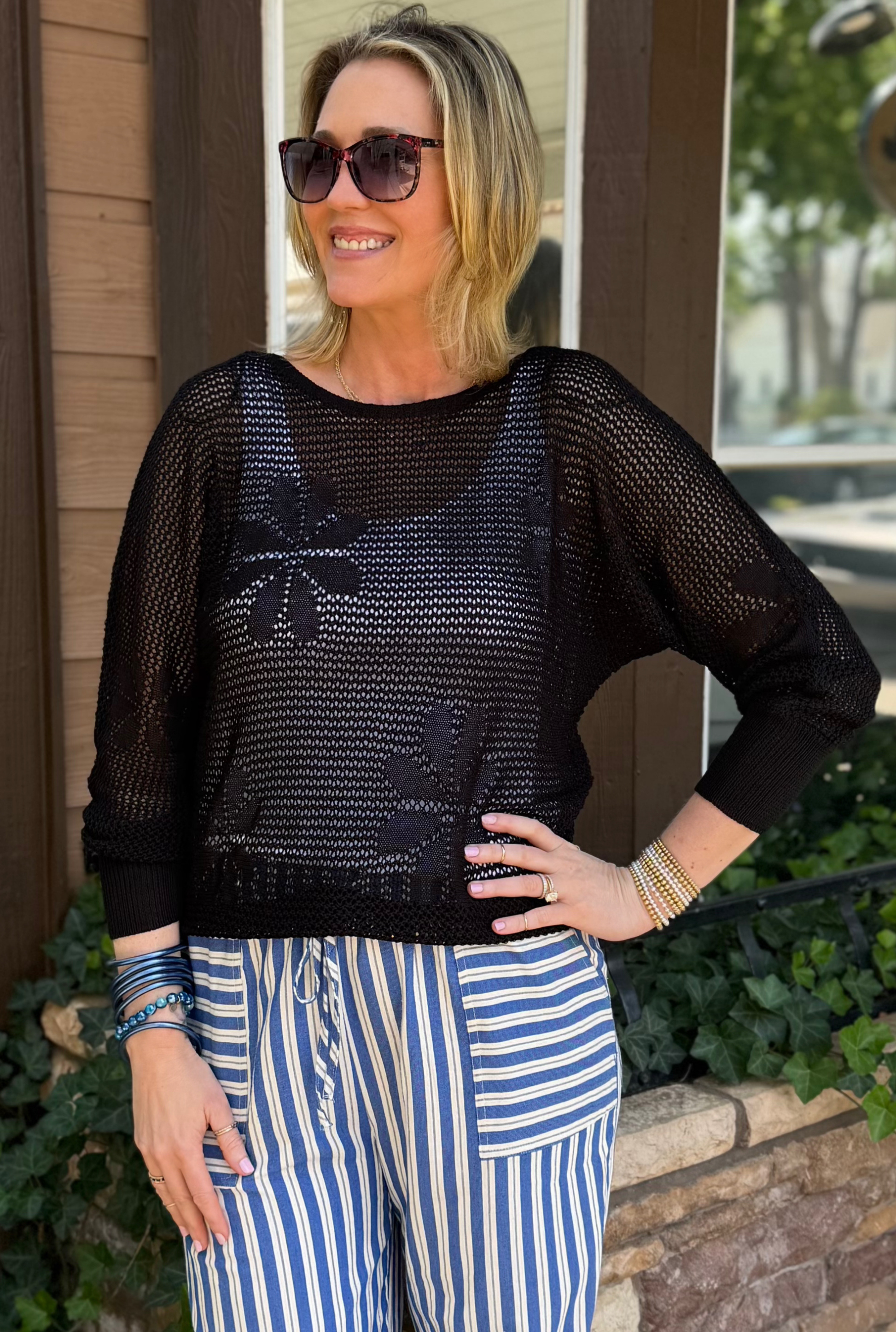 BLACK MESH TOP