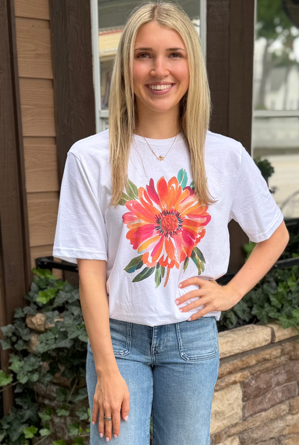 WHITE ZINNIA TOP