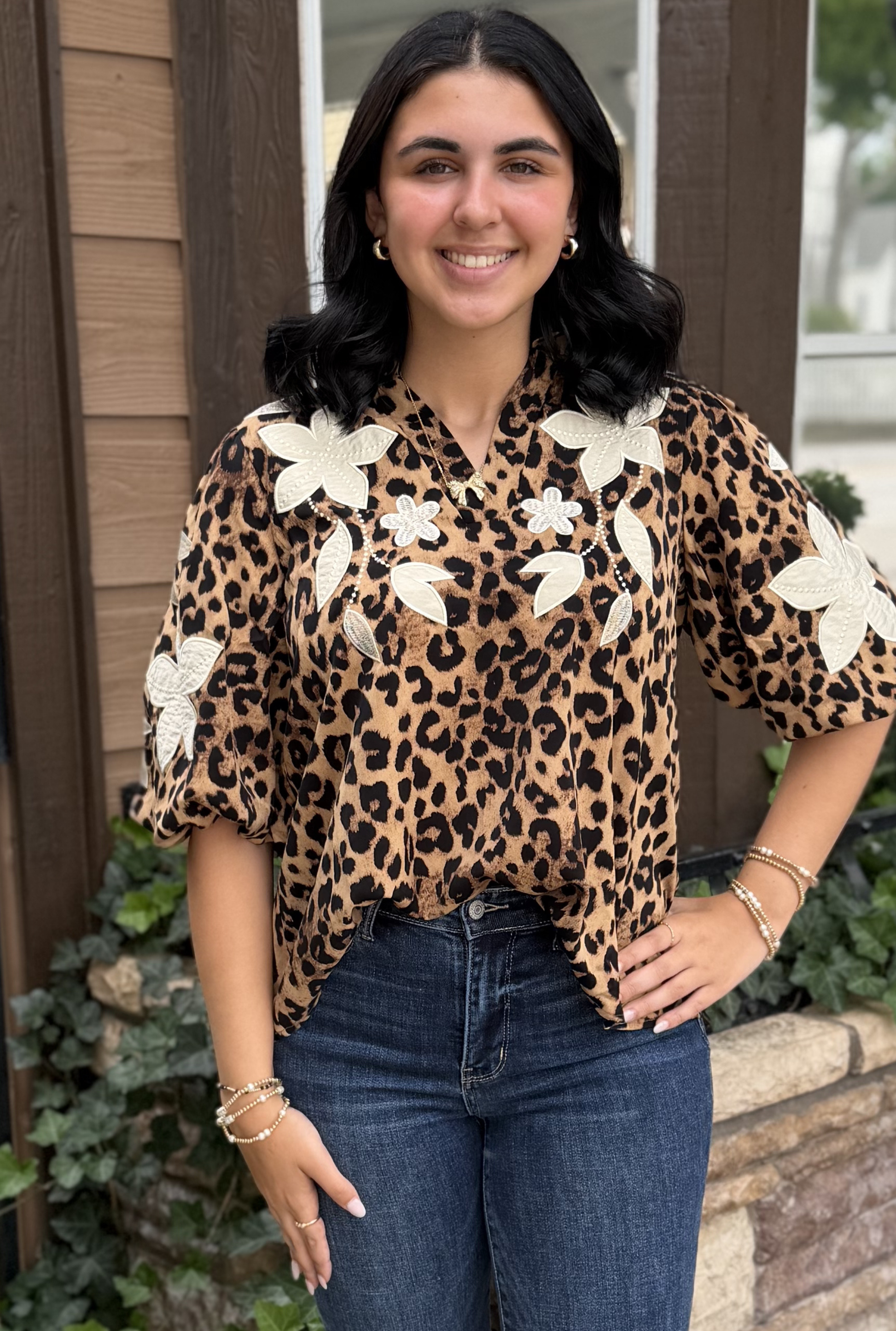 LEOPARD EMBROIDERED TOP