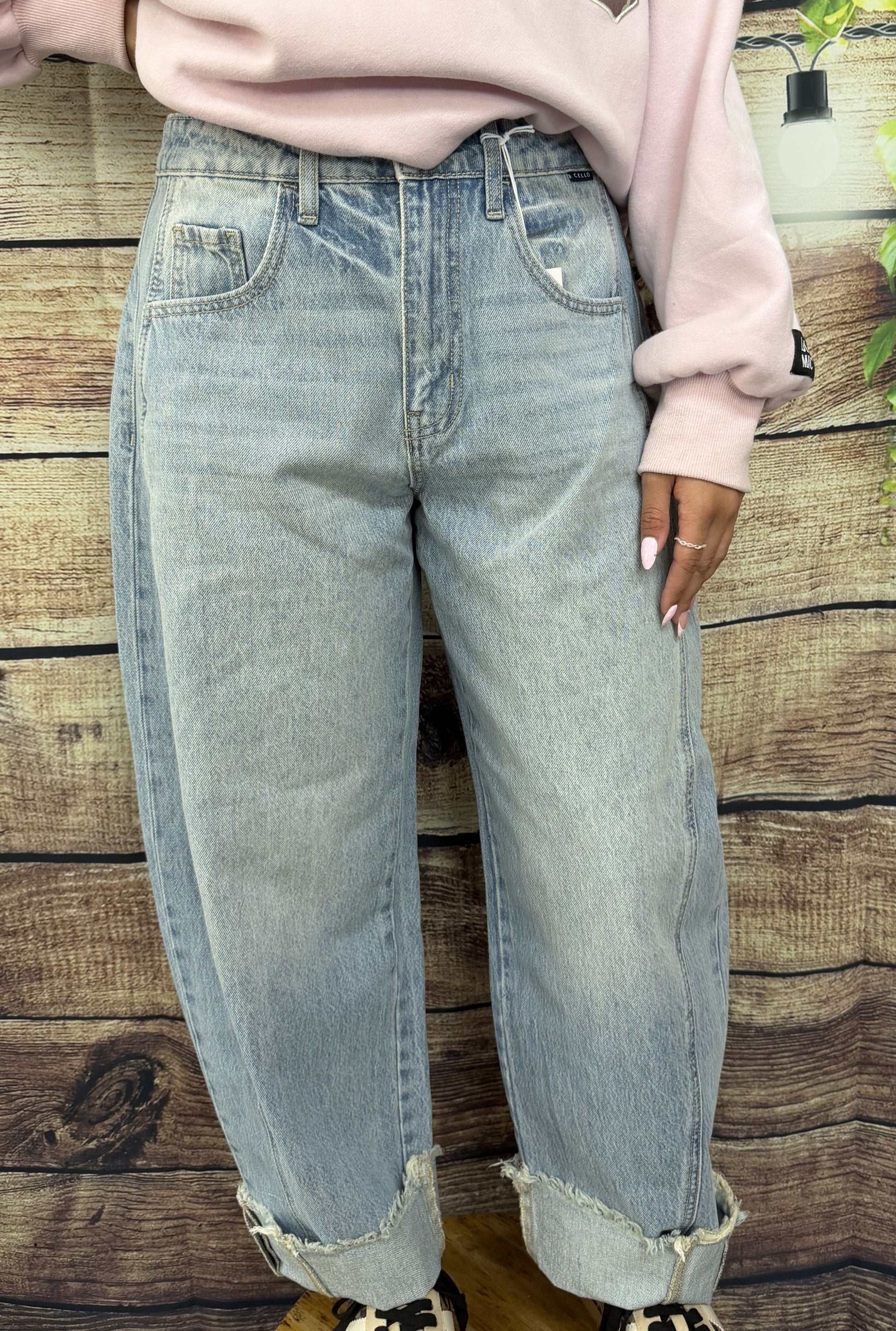 CUFFED BARREL JEANS