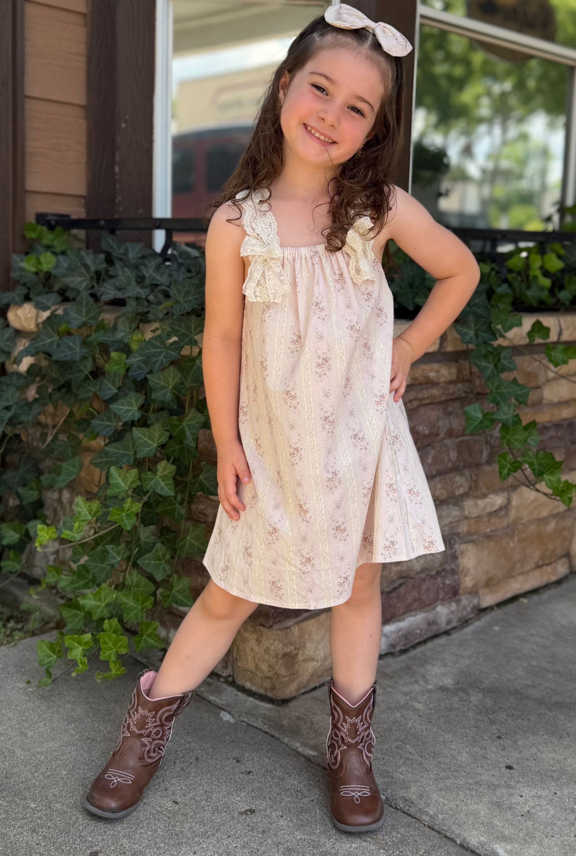 SWEET FLORAL GIRLS DRESS