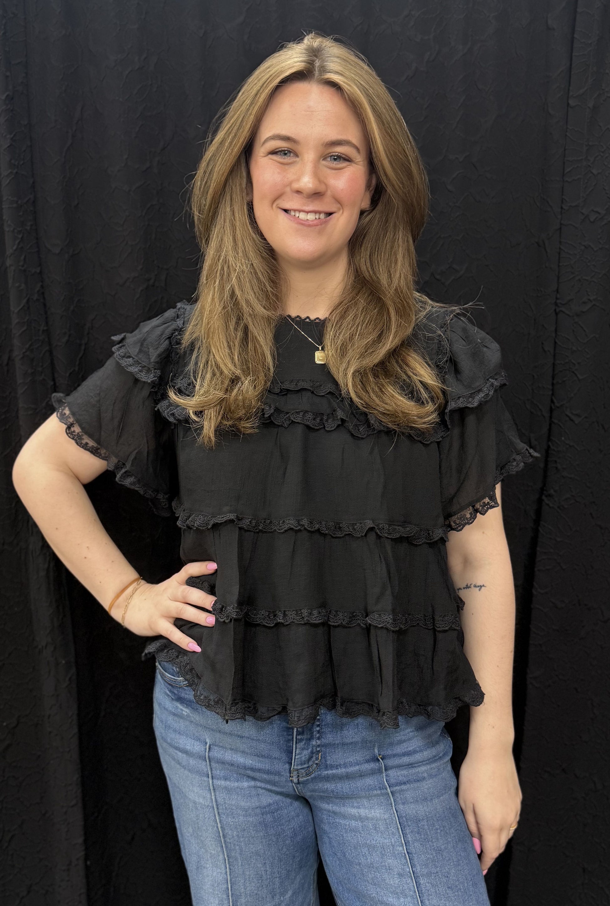 ALL THE RUFFLES TOP