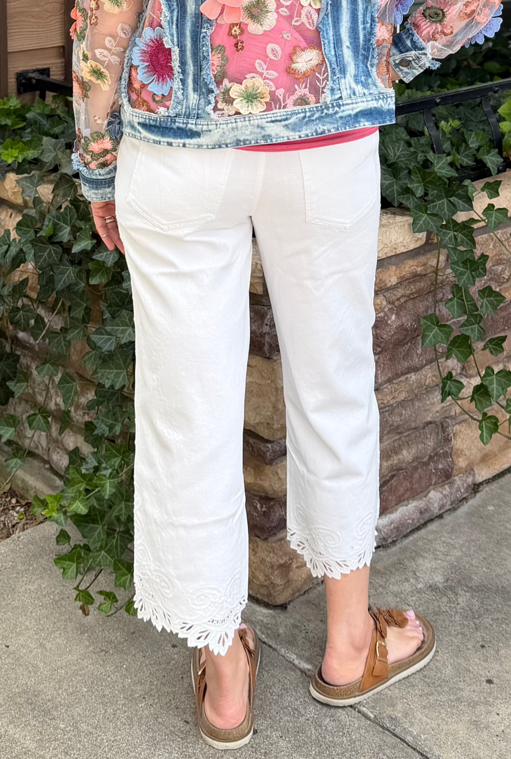 WHITE EYELET CROP PANTS