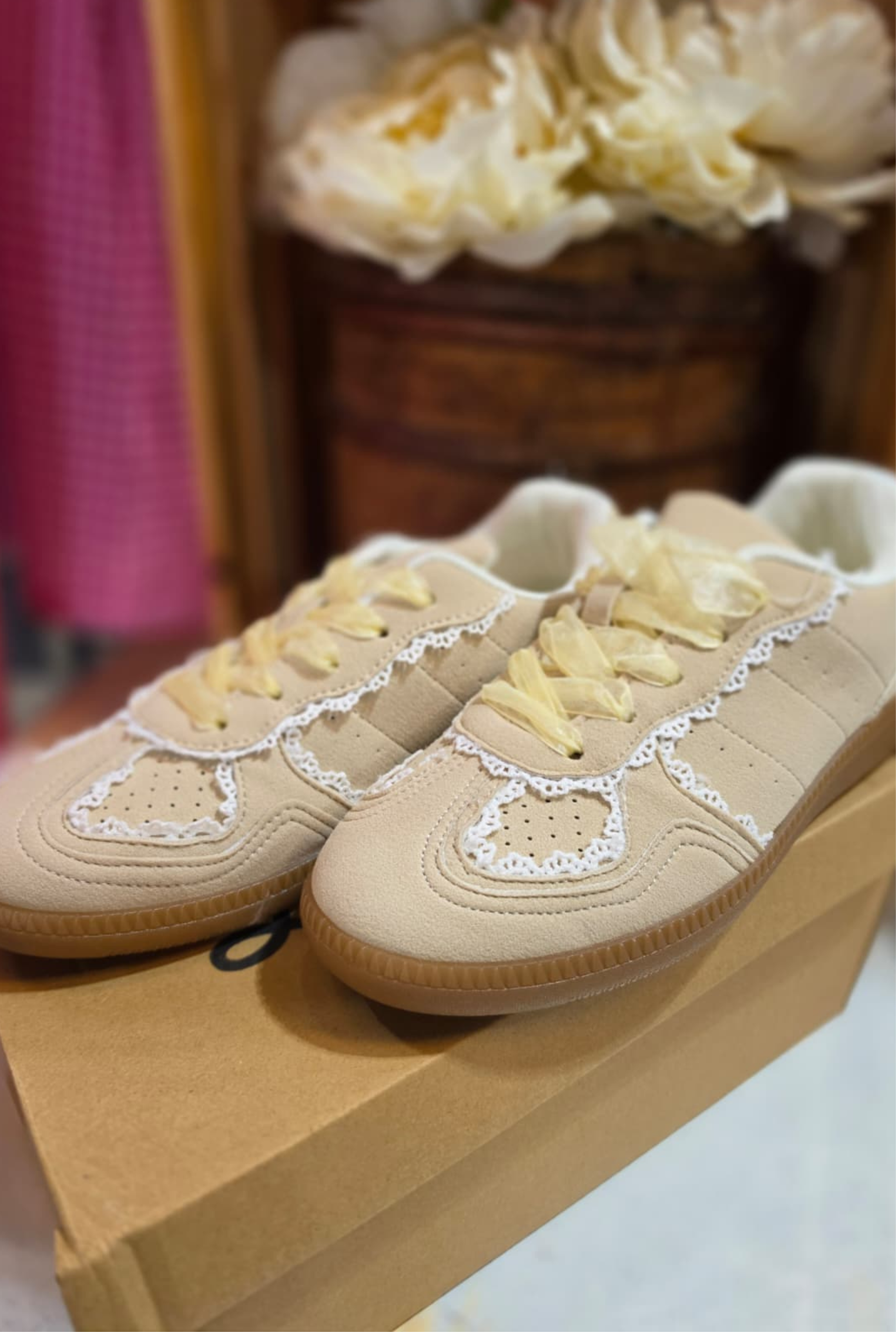 BLAIRE SNEAKERS