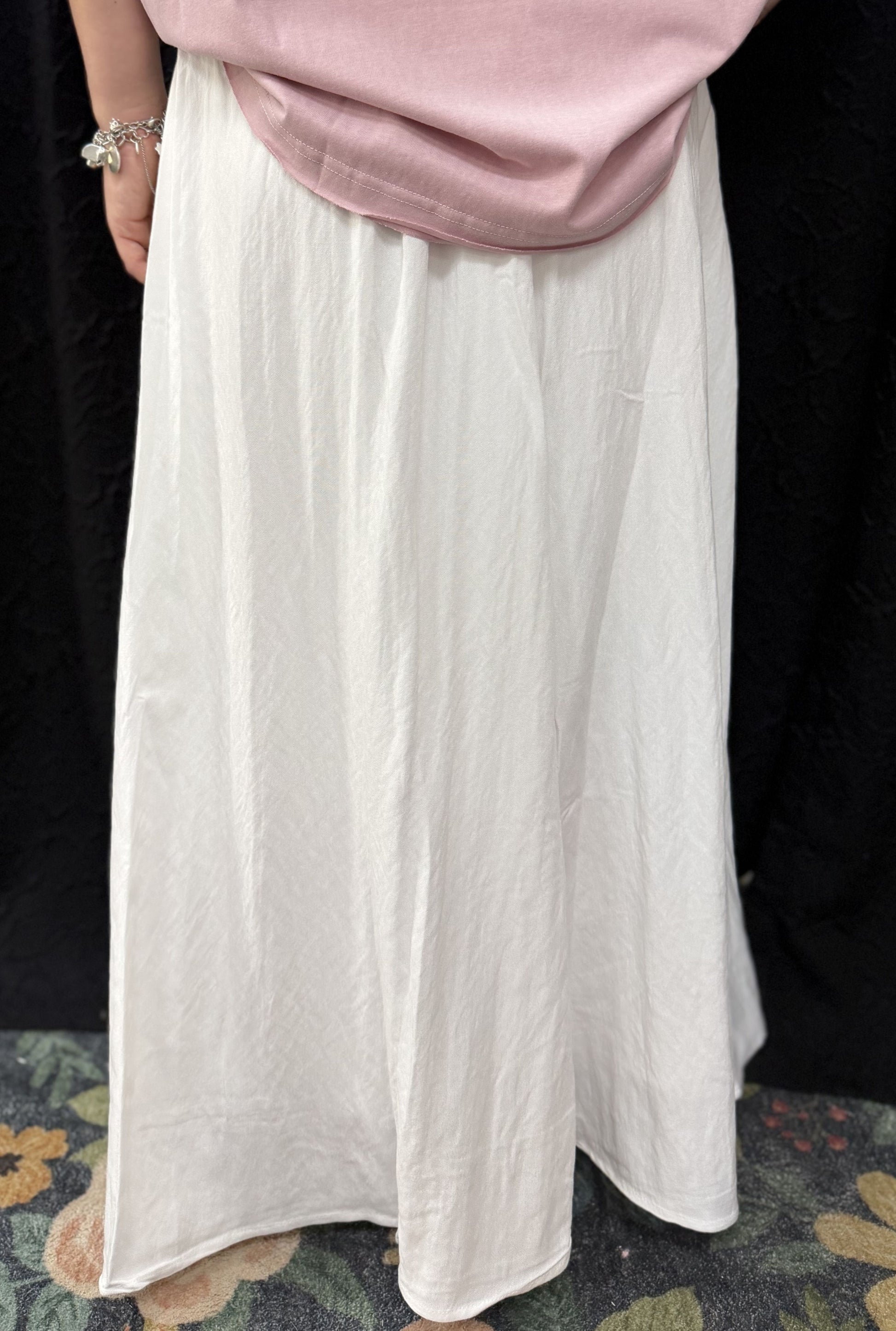 WHITE FLORAL MAXI SKIRT