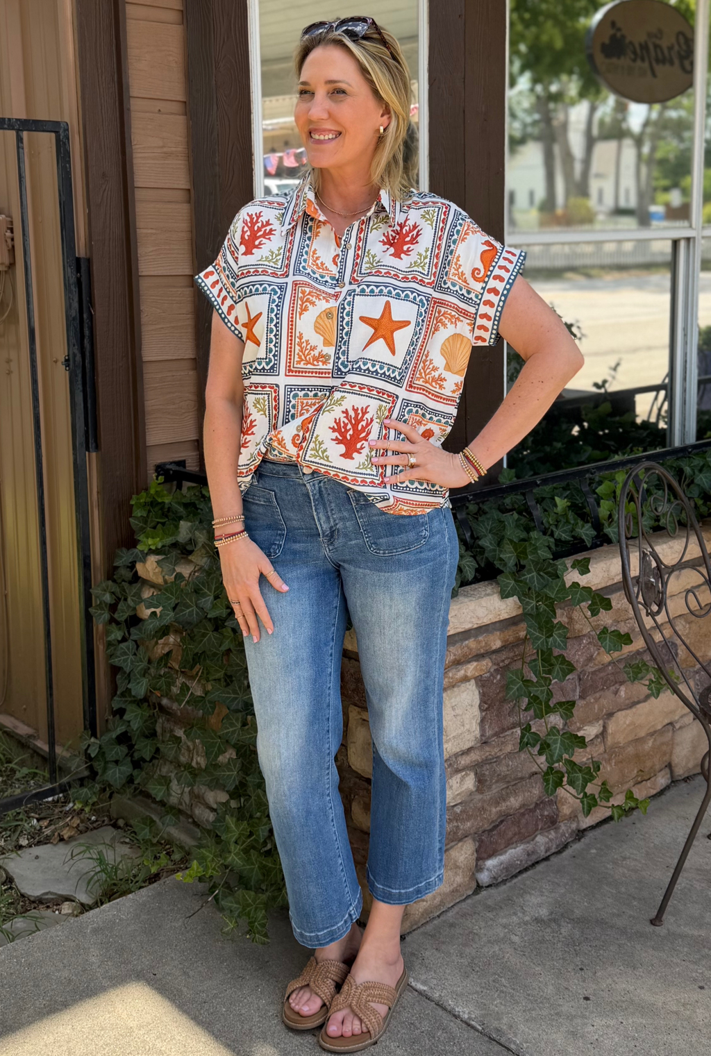 SHE SELLS SEASHELLS TOP