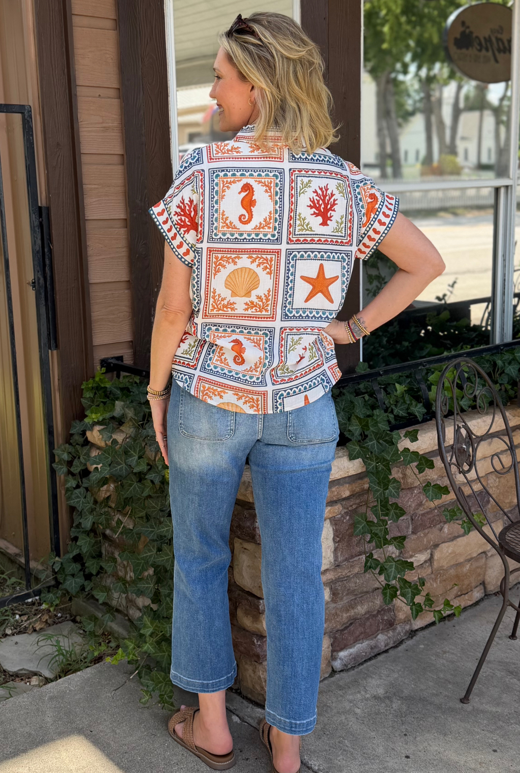 SHE SELLS SEASHELLS TOP