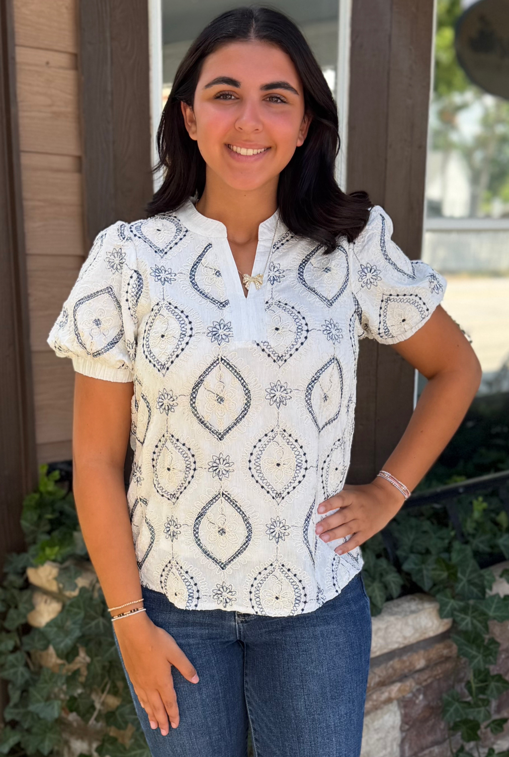 CREAM BELLFLOWER TOP