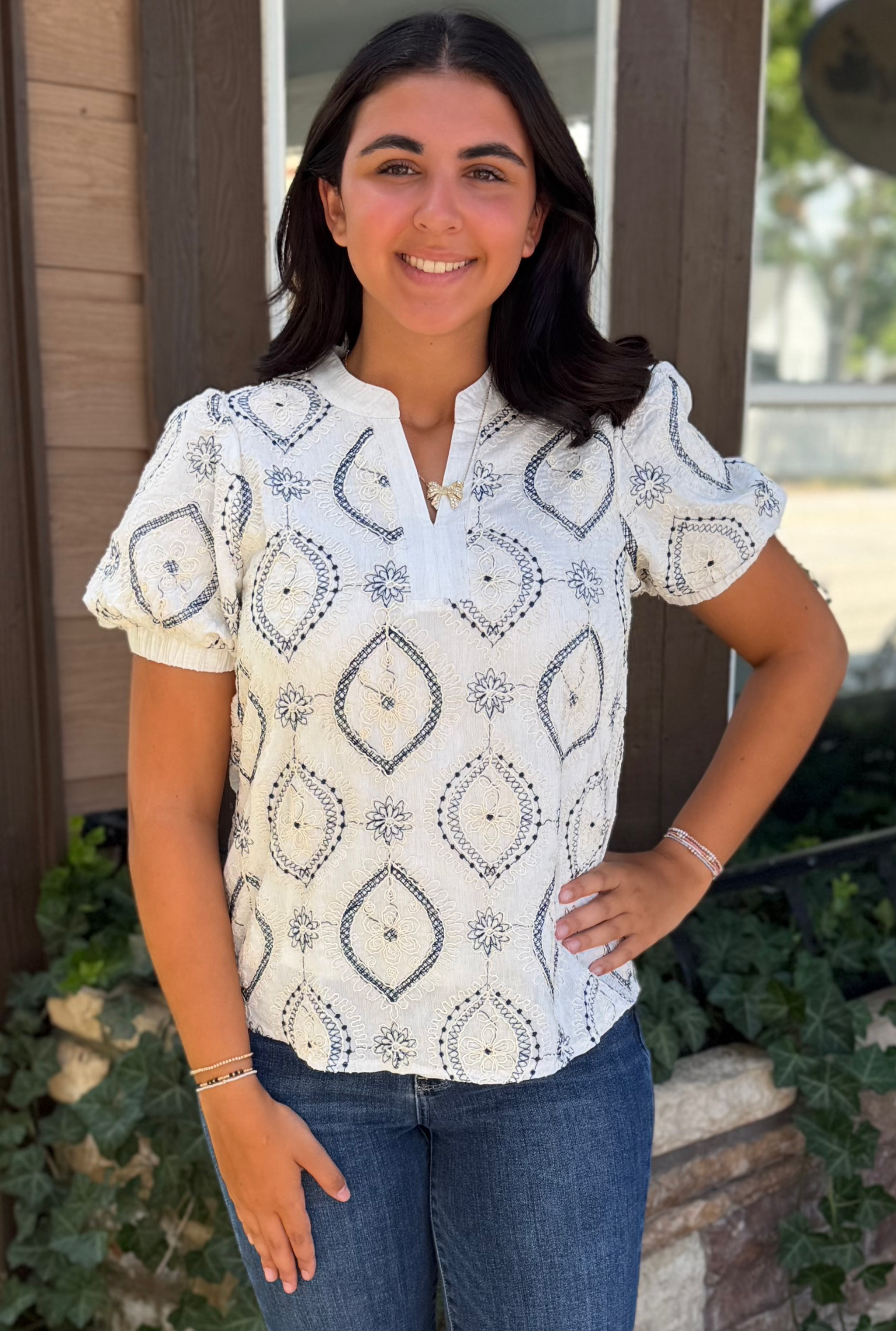 CREAM BELLFLOWER TOP