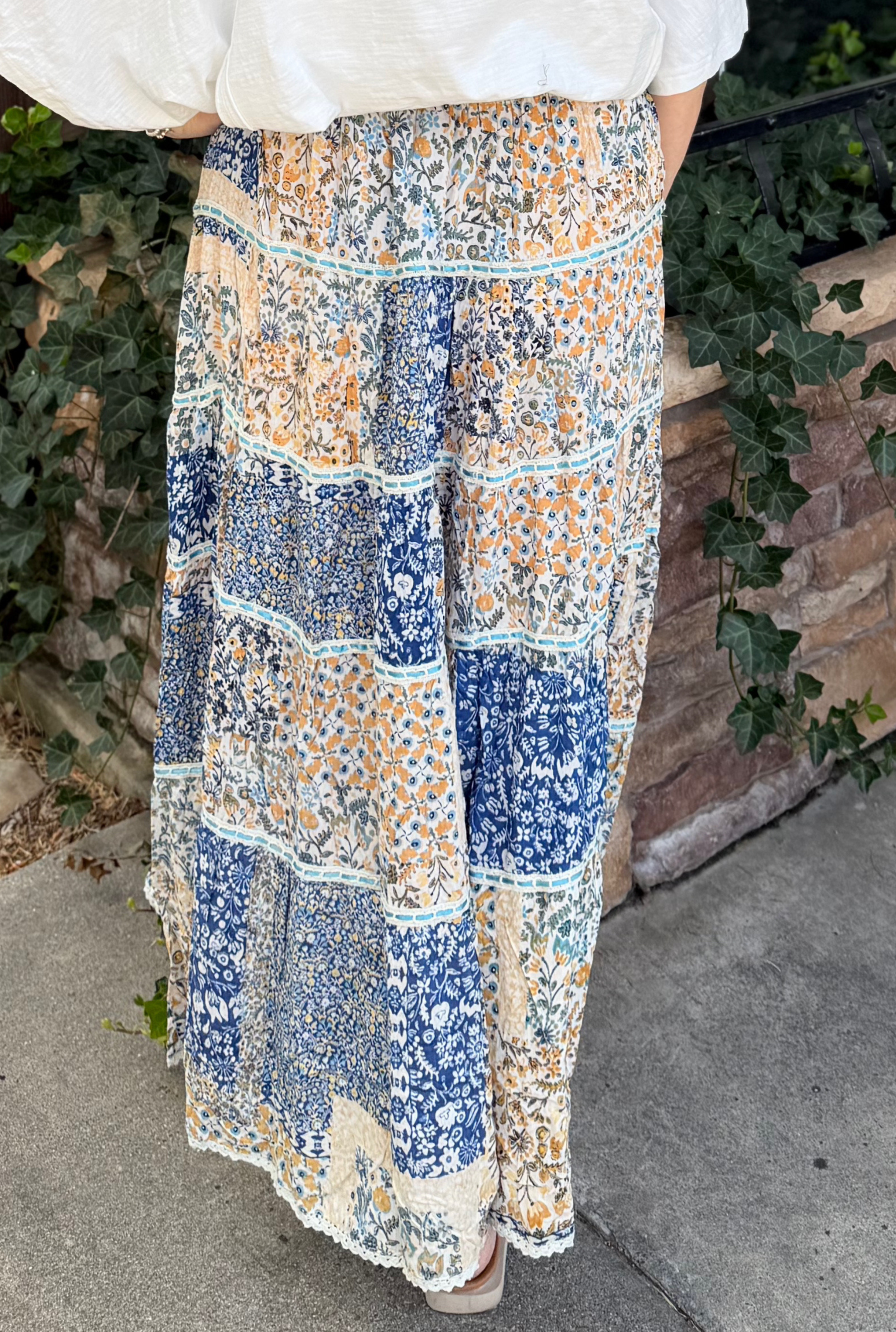 FLORAL CLAIRE SKIRT