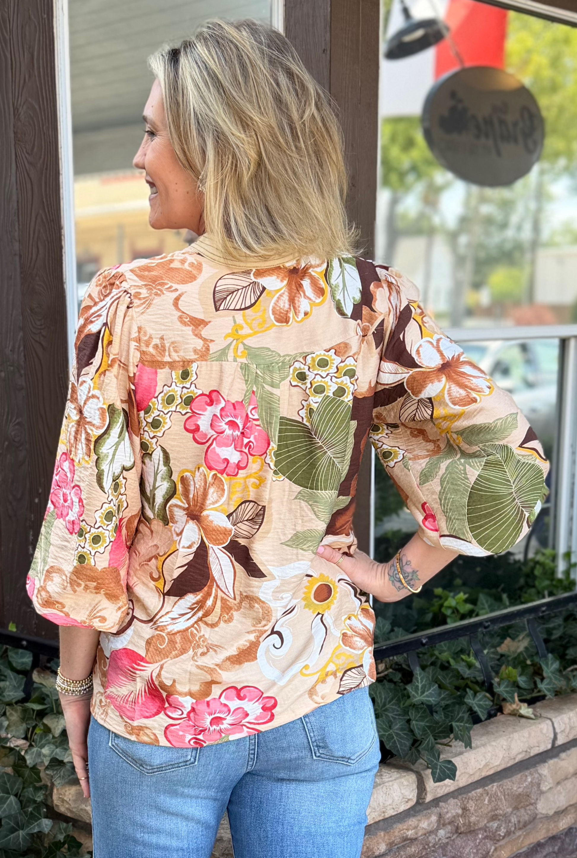 BEIGE PARIS TOP