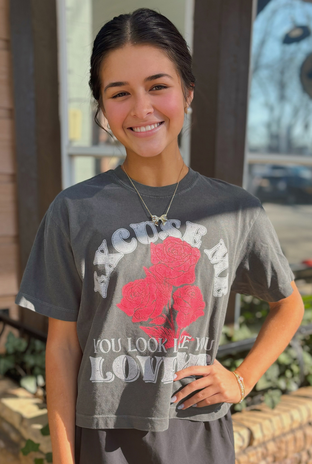 LOOK LIKE YOU LOVE ME GRAPHIC TEE