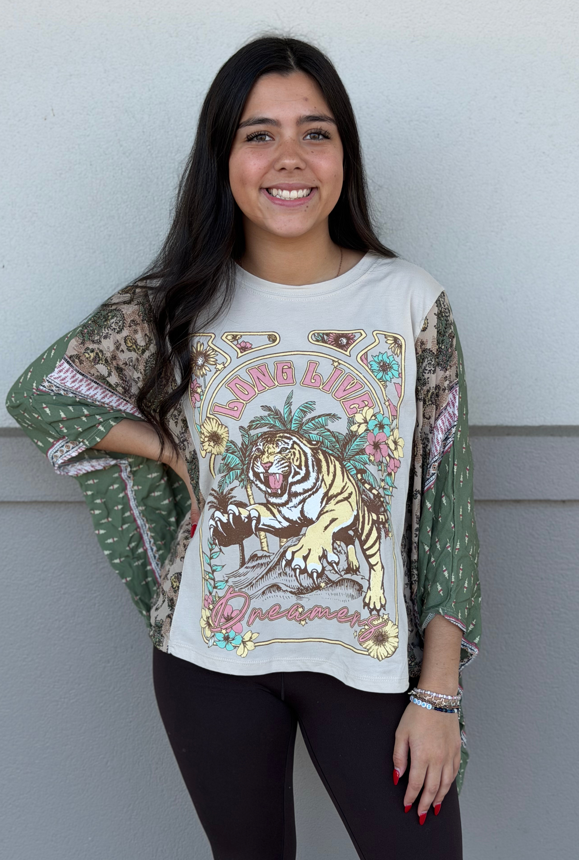 LONG LIVE DREAMERS TOP