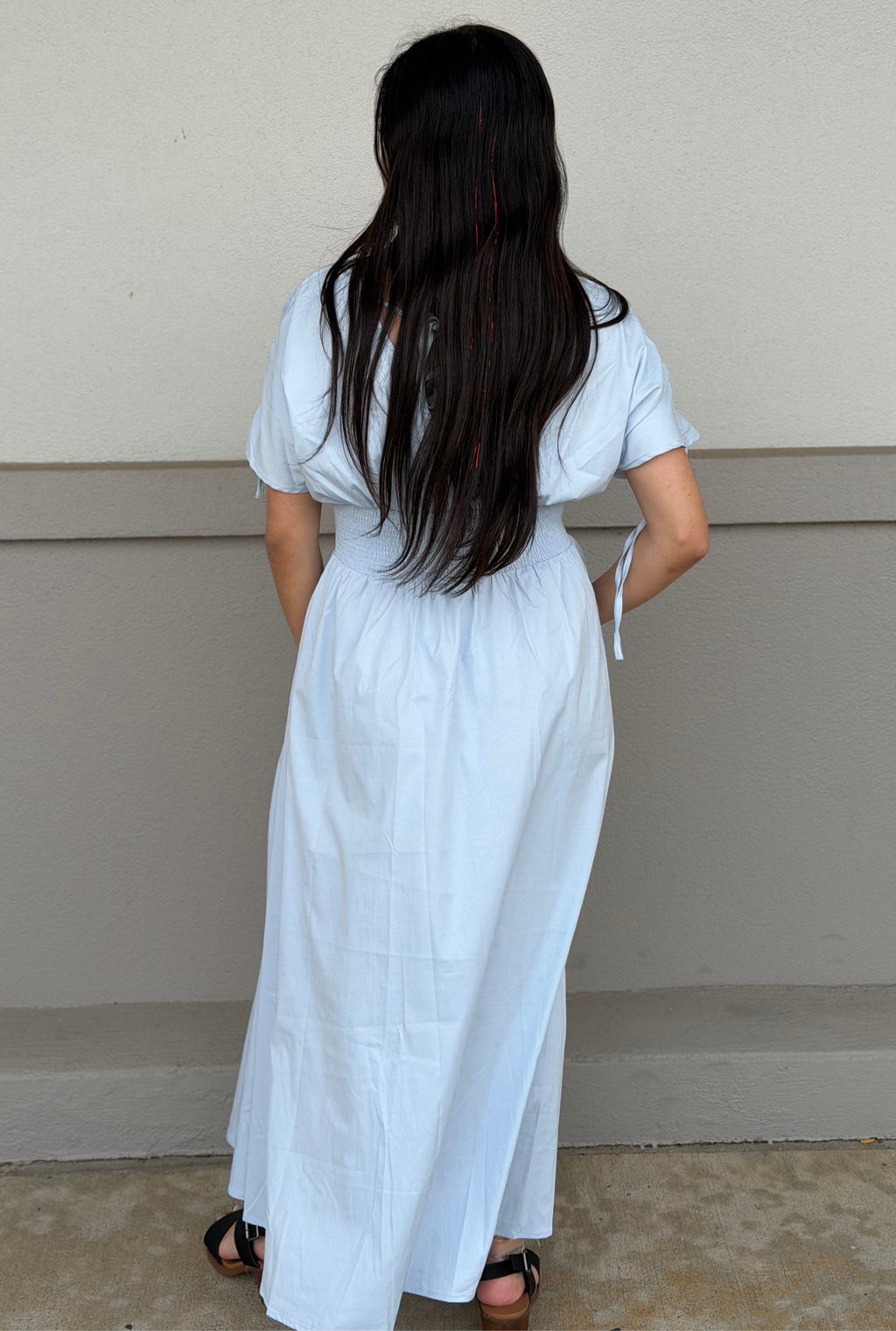 LIGHT BLUE FLORAL MAXI V-NECK