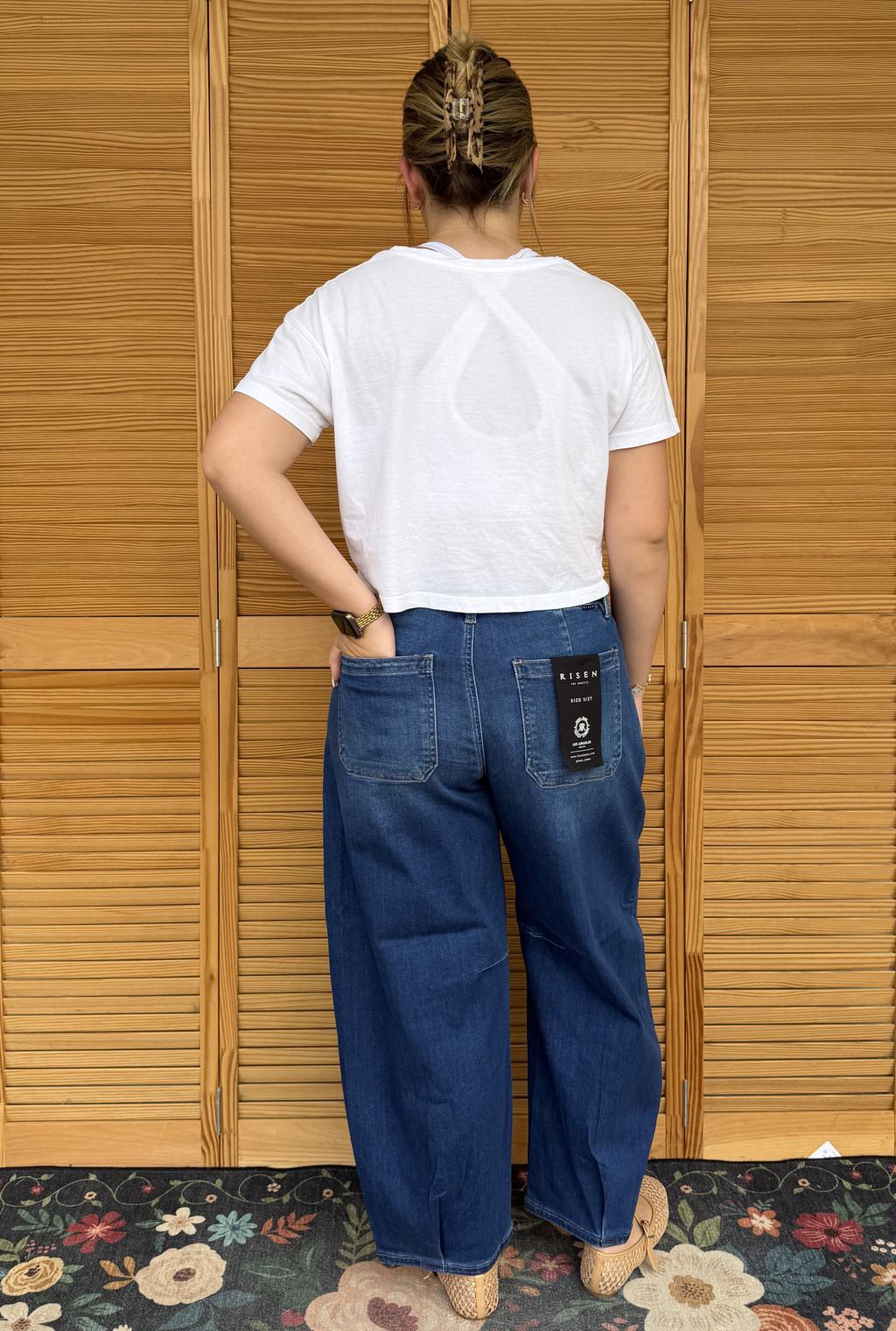 SLOUCHY DARK BARREL JEANS