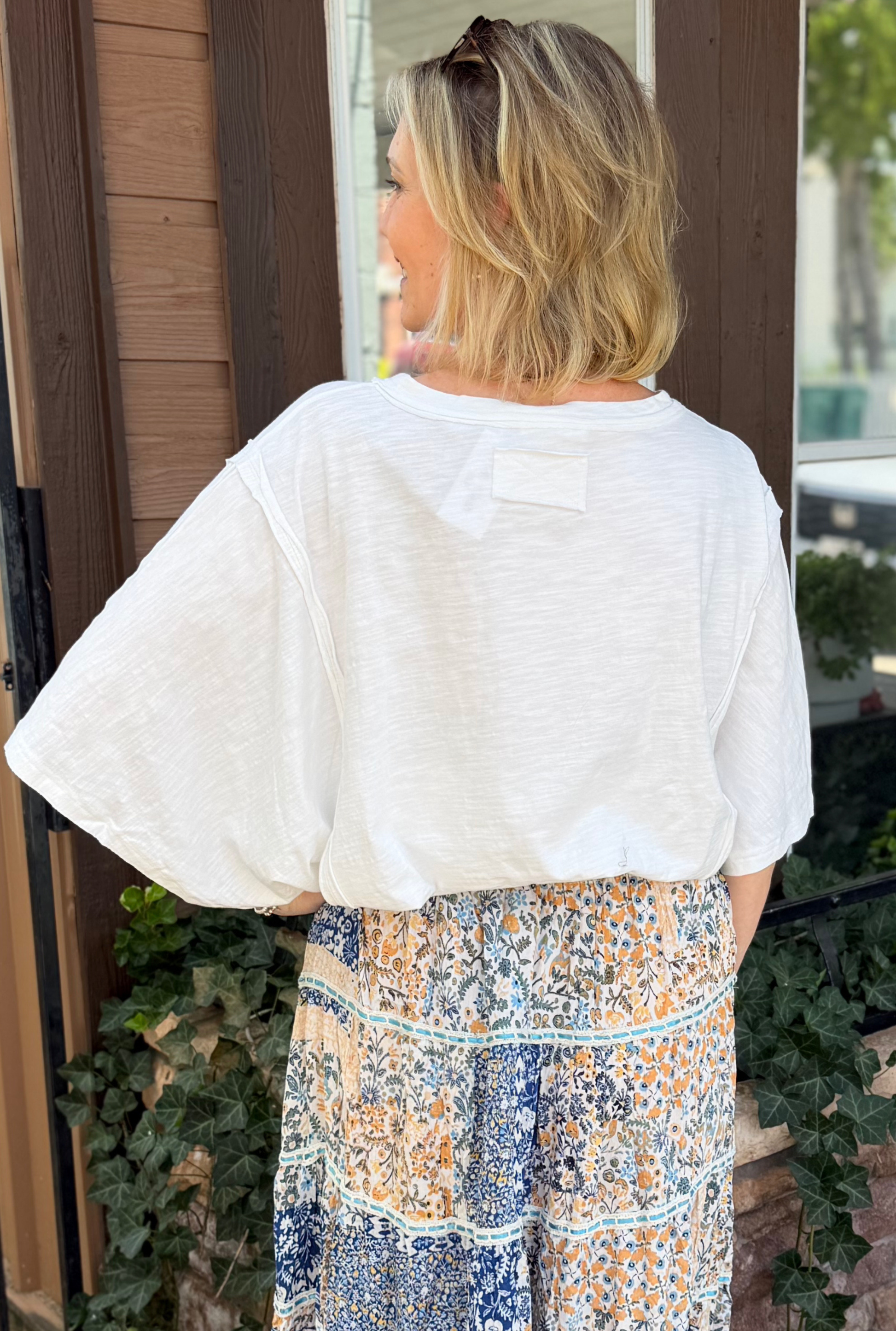 WHITE FREE TOP