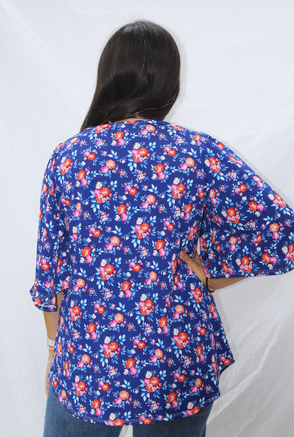 NAVY CALI TOP