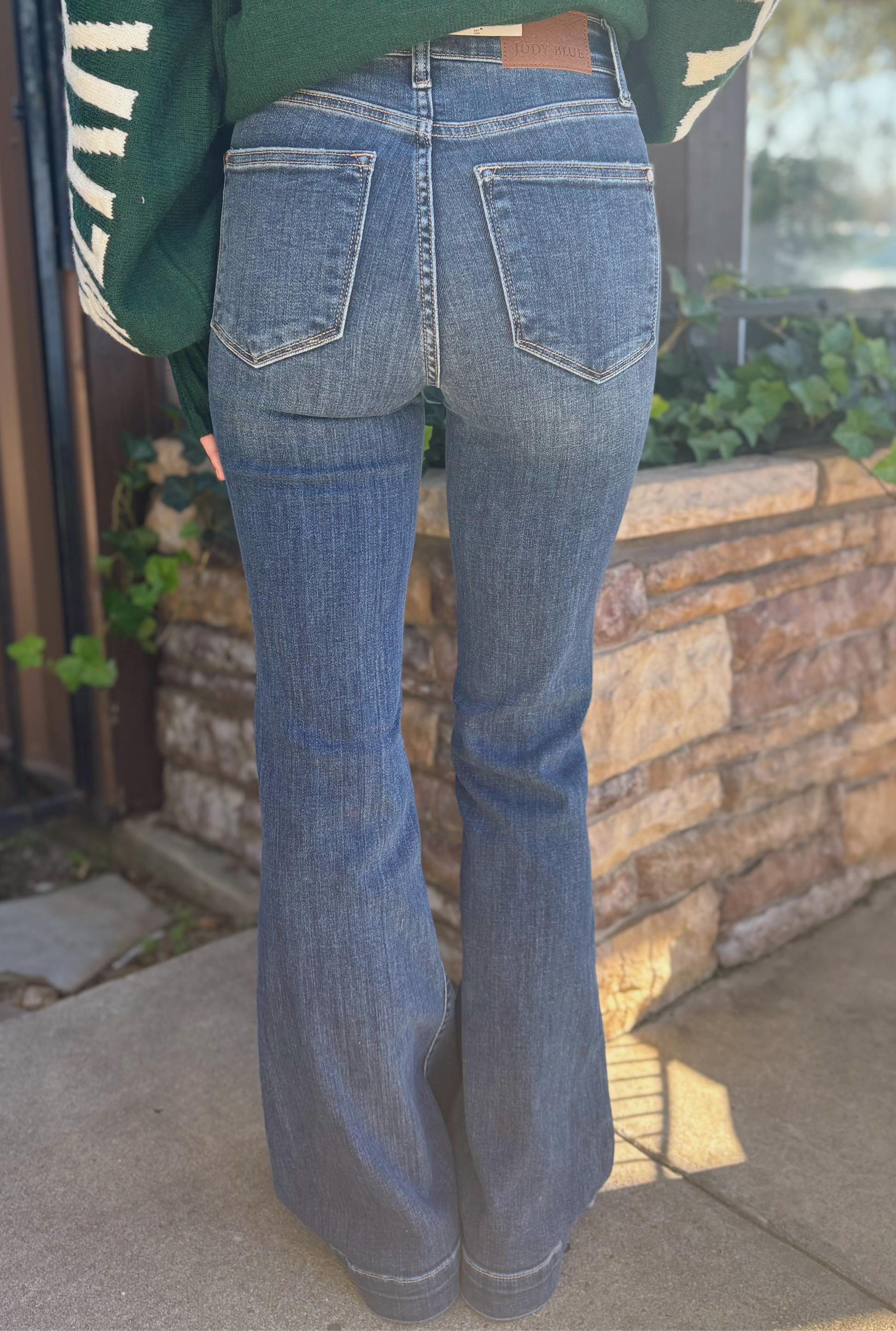 Hw Tummy Control Back Pkt Embroidered Bootcut Jeans