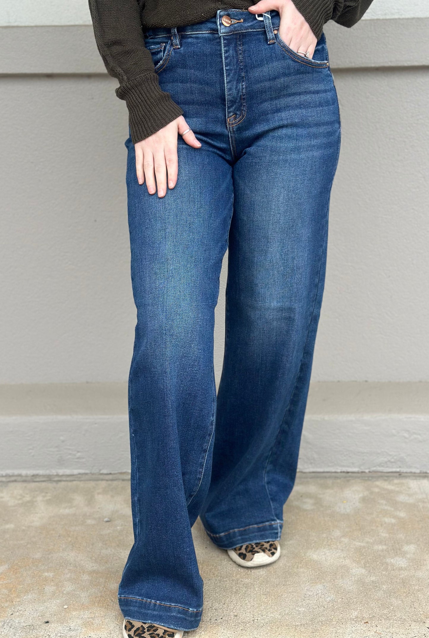 TUMMY CONTROL HIGH RISE WIDE JEANS