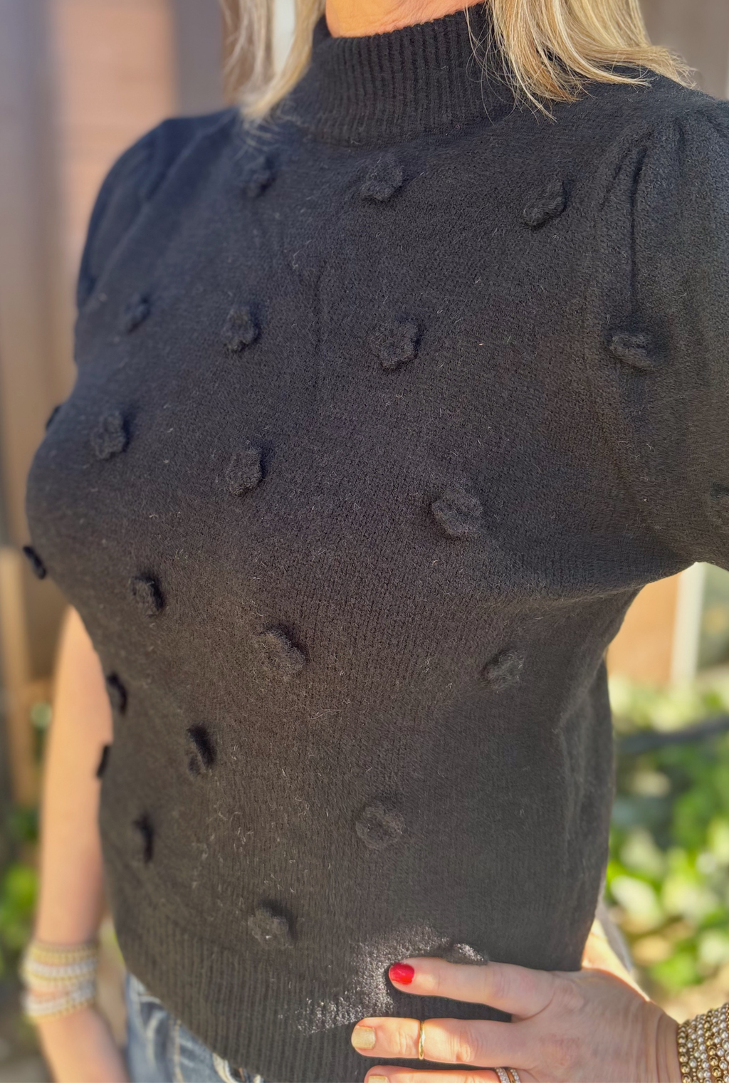 3D FLORAL KNIT SWEATER