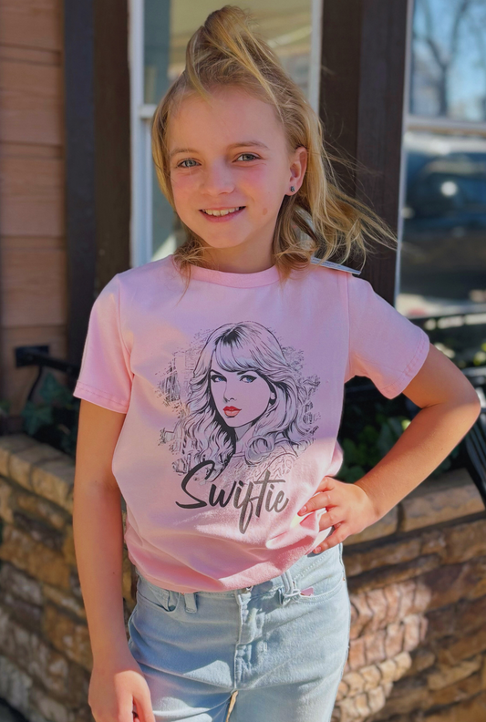 PINK SWIFTIE KID'S GRAPHIC TEE