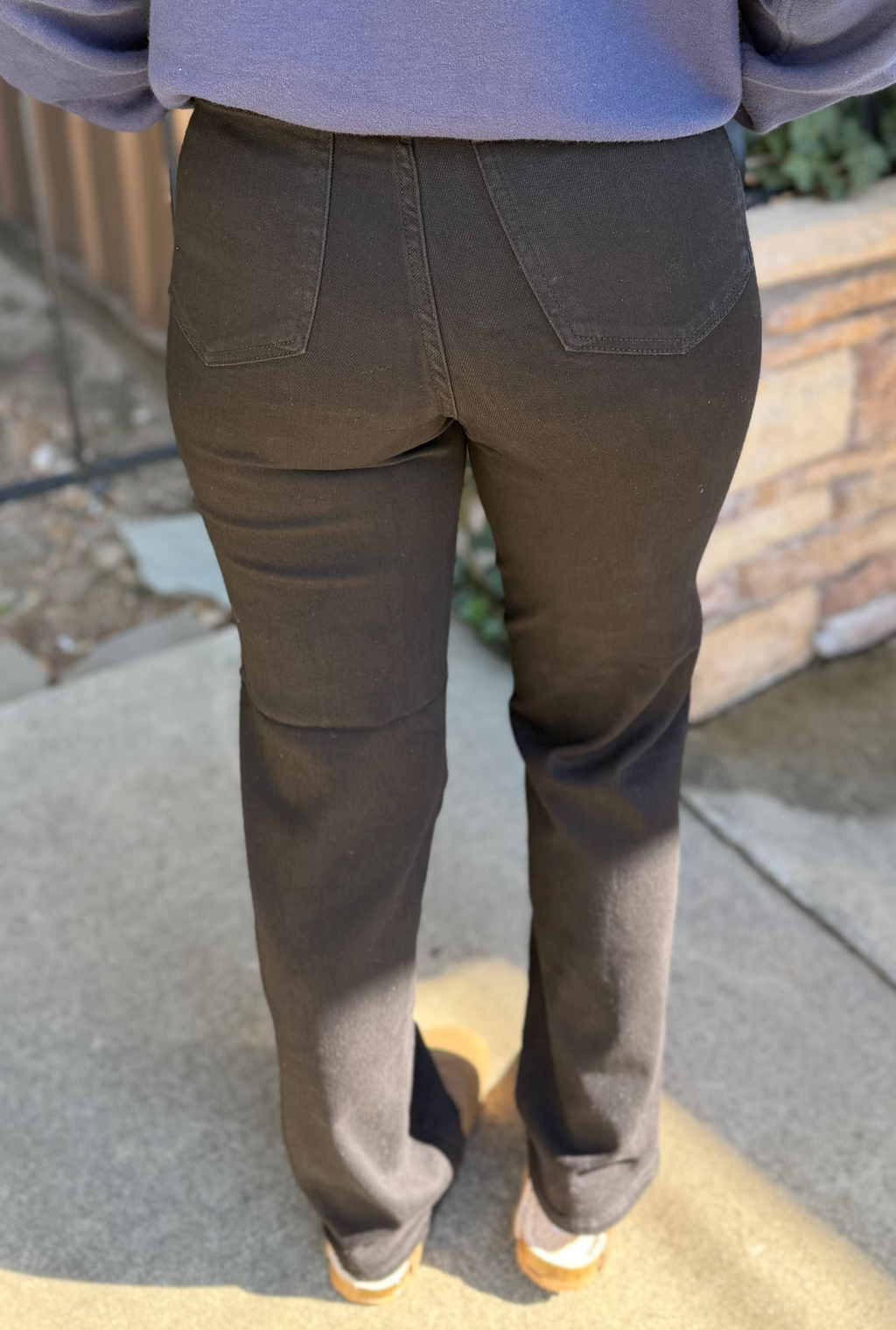 BLACK KIMBERLY STRAIGHT JEANS