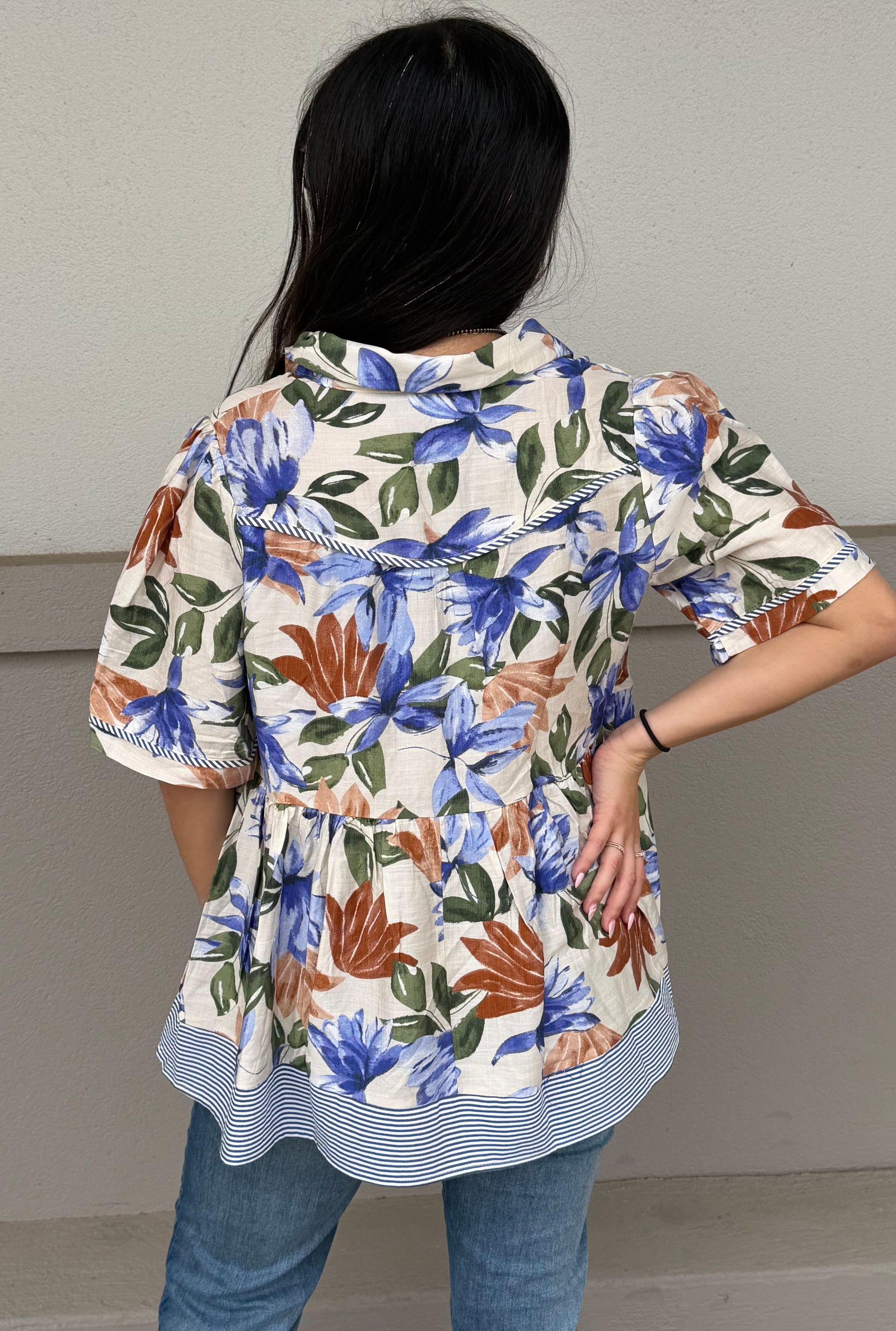 BLUE LILY TOP