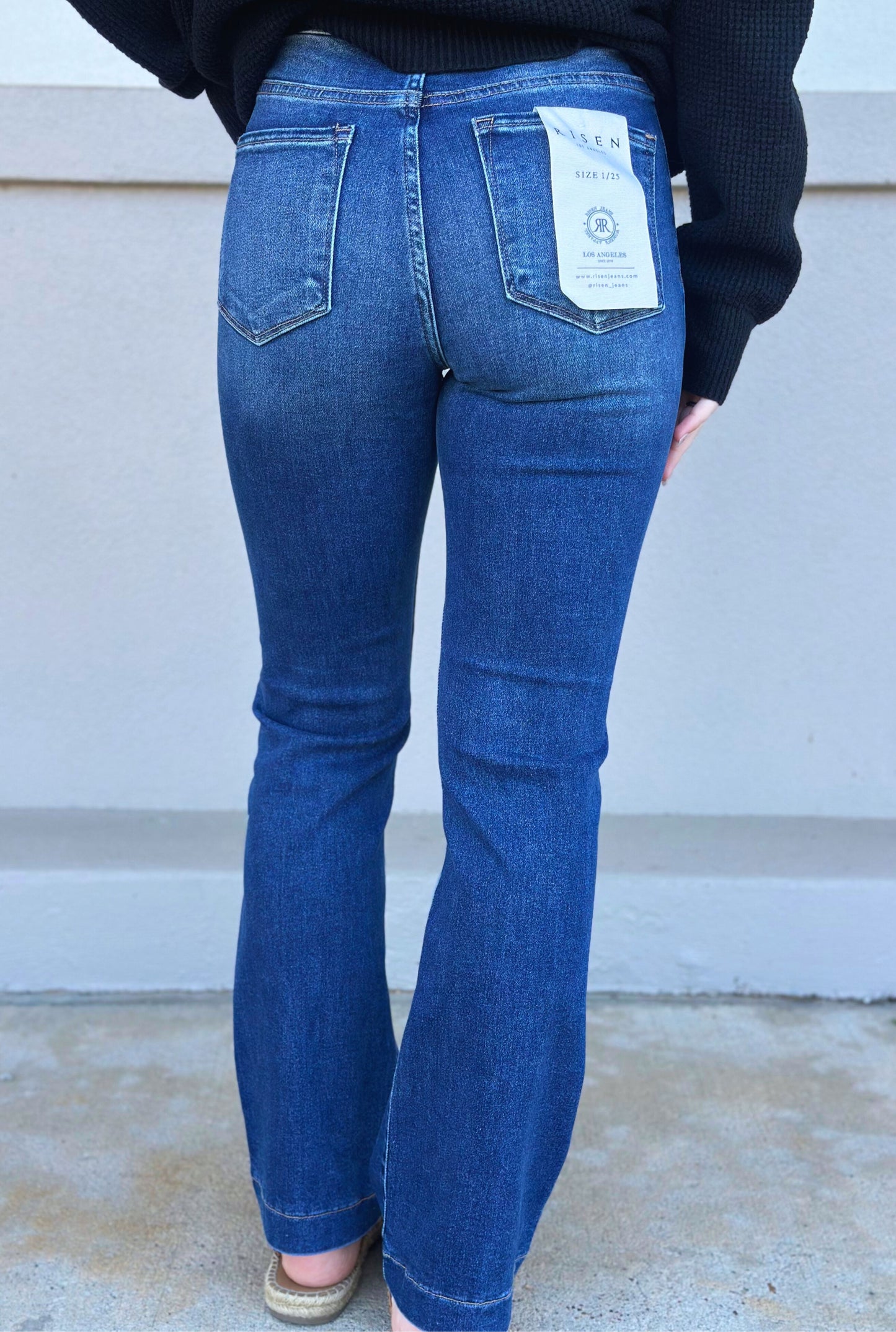 HIGH RISE PATCH POCKET STRAIGHT JEANS