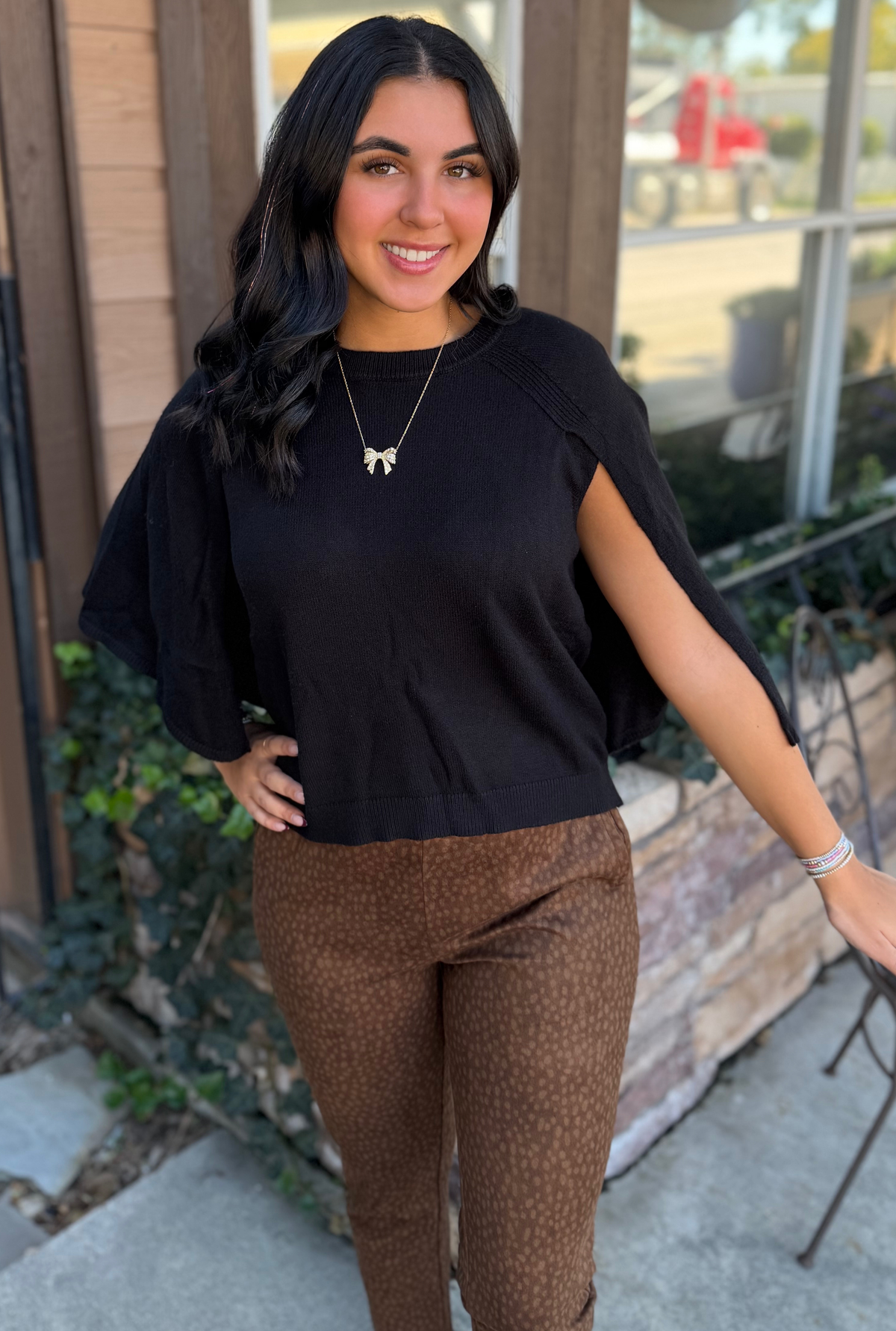 BLACK TEXAS FALL SWEATER