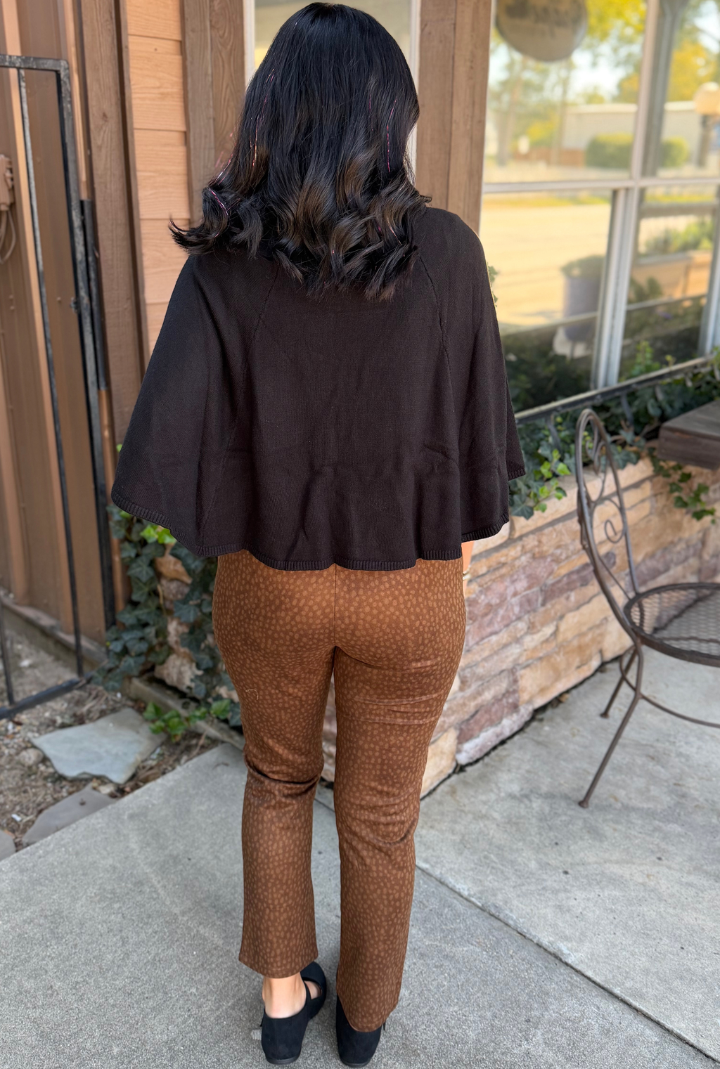 BLACK TEXAS FALL SWEATER