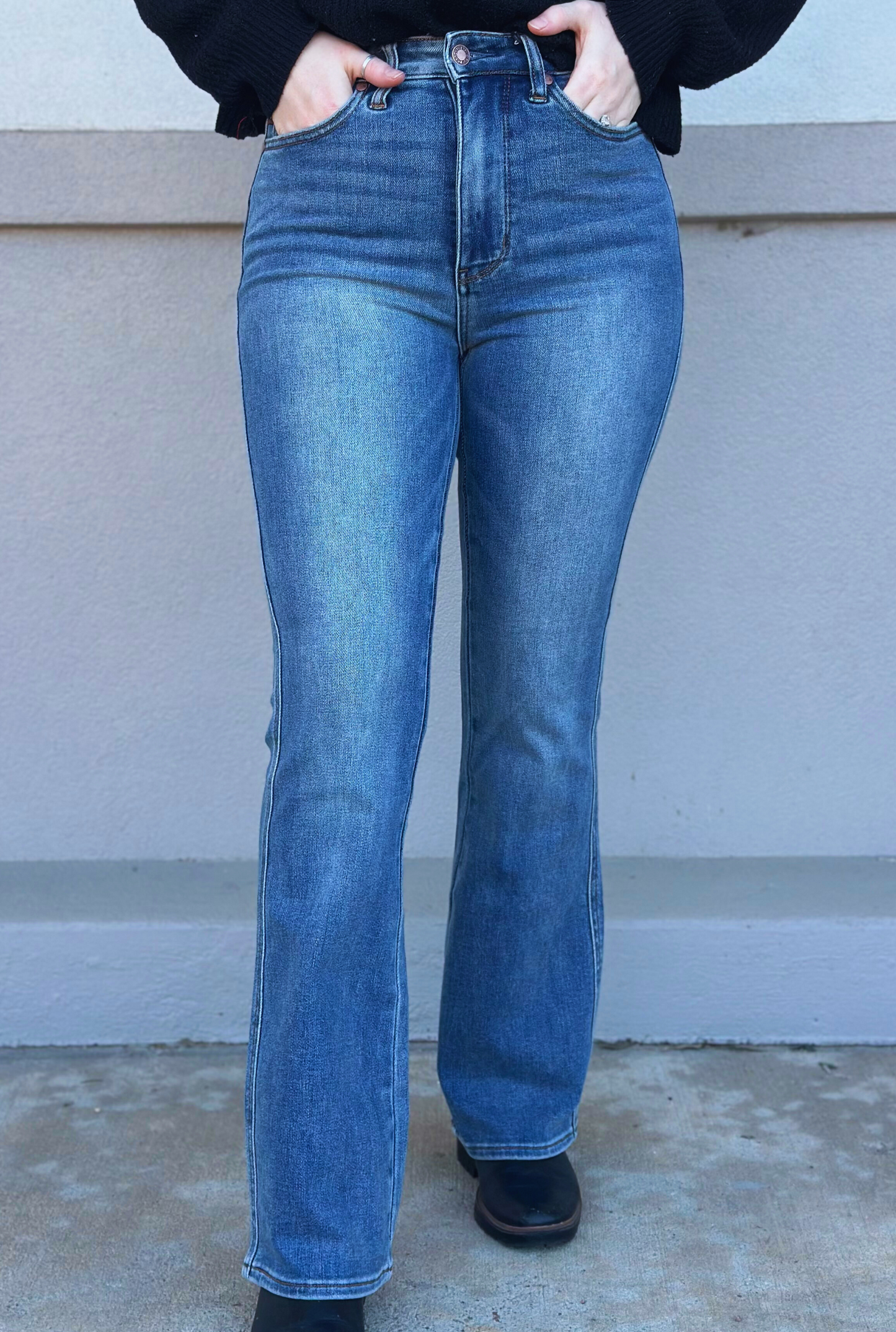 LONG JUDY BLUE BOOTCUT JEANS