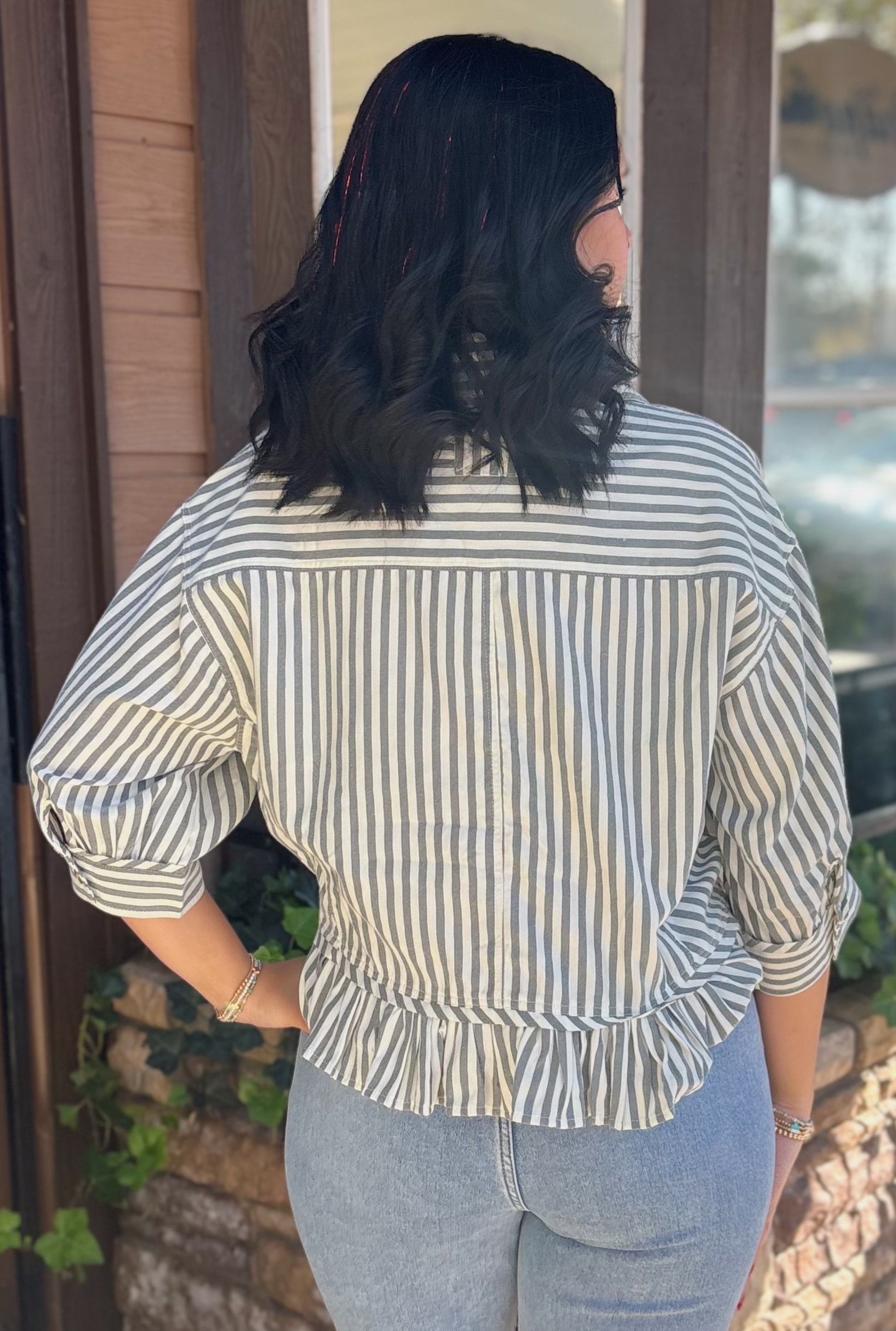 GREEN STRIPED RUFFLE TOP