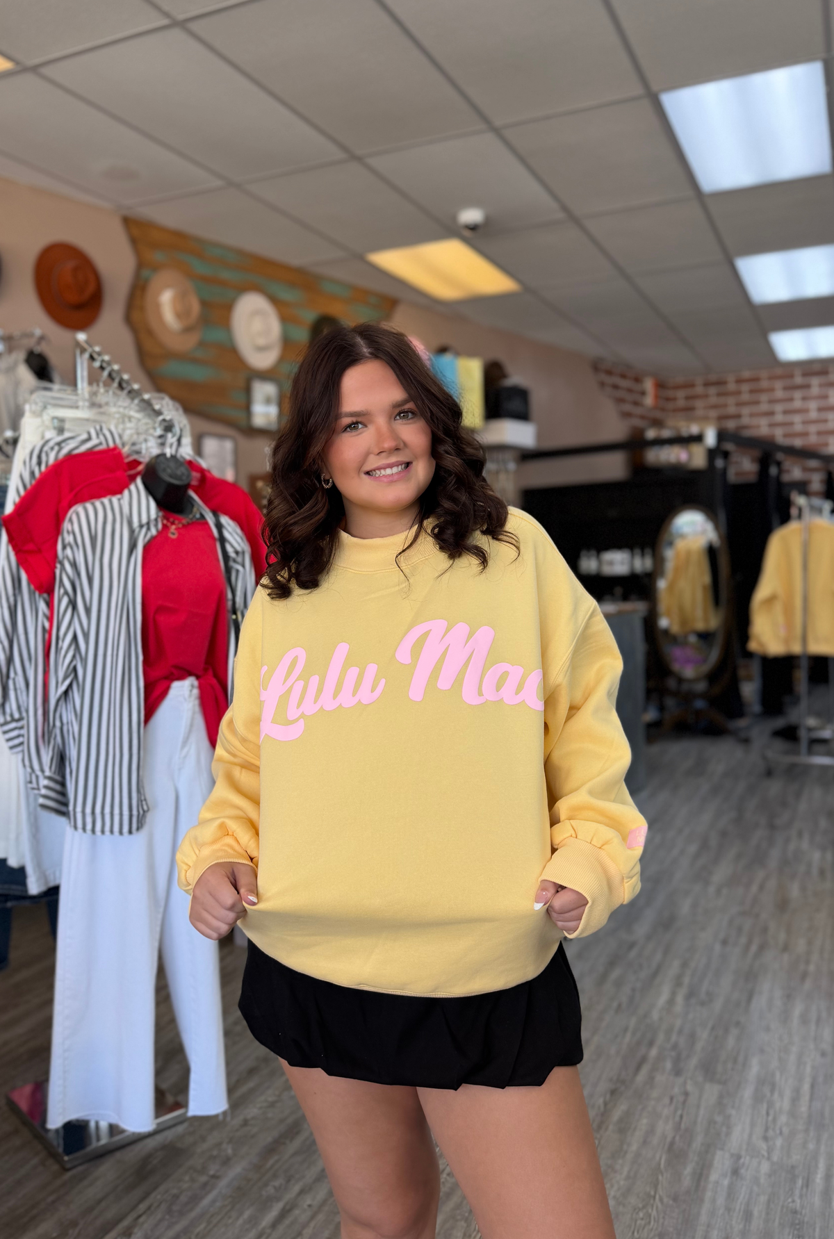 LM BUTTER PINK CREWNECK