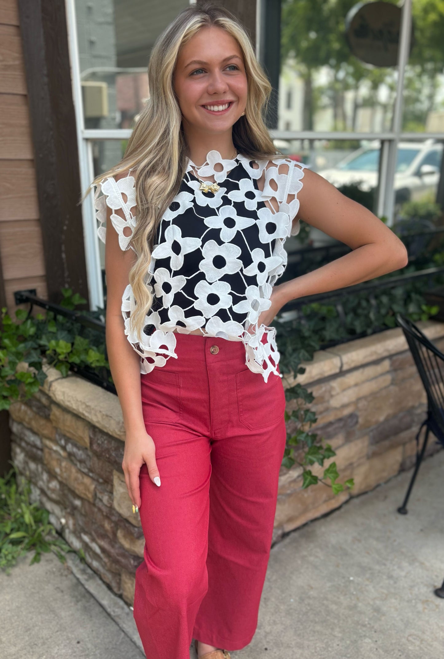 WHITE FLORAL LACE VEST