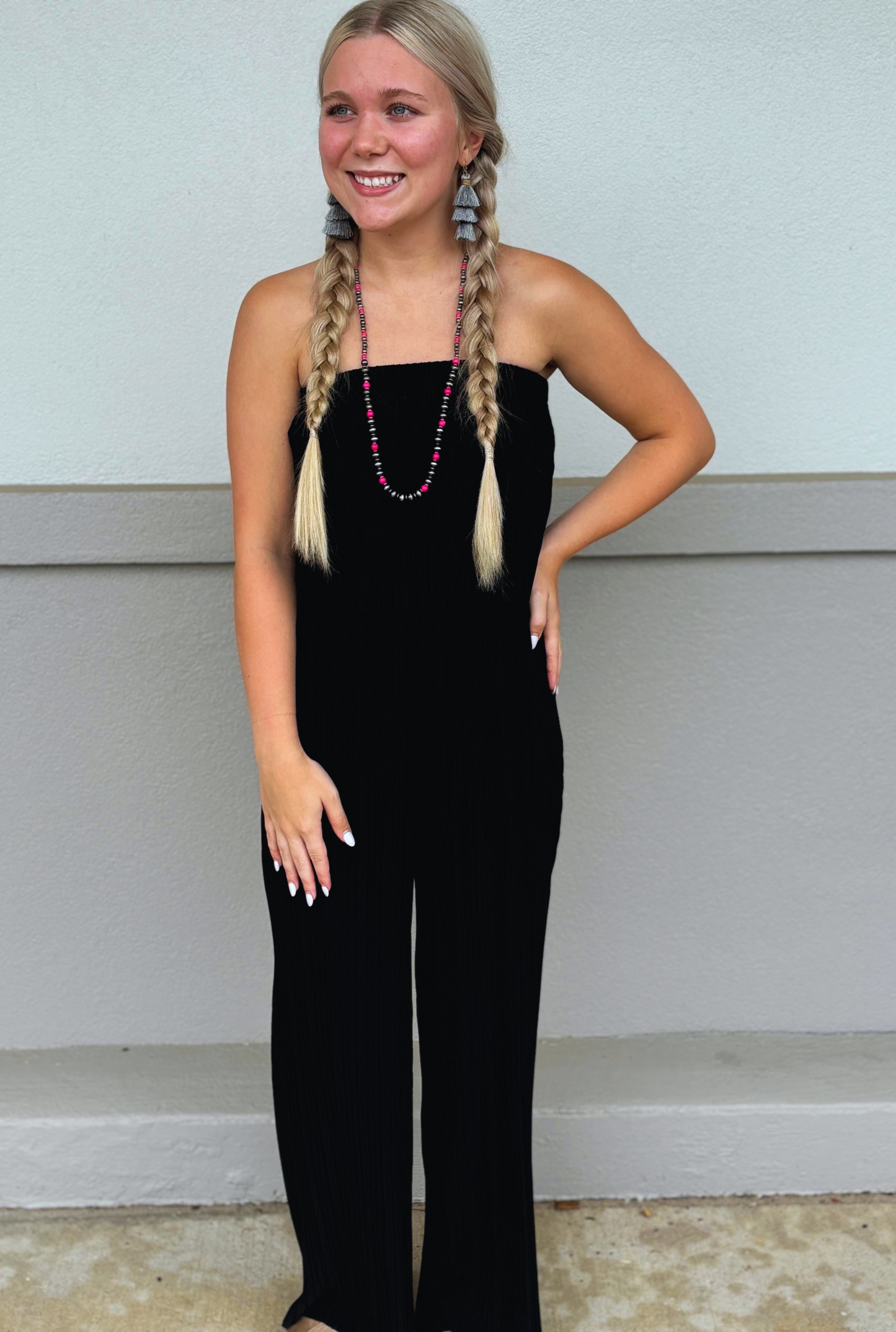 BLACK STRAPLESS JUMPSUIT