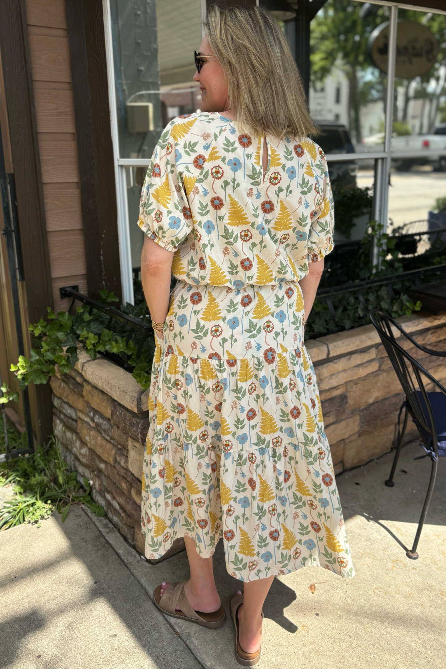 PLAYFUL FLORALS TOP