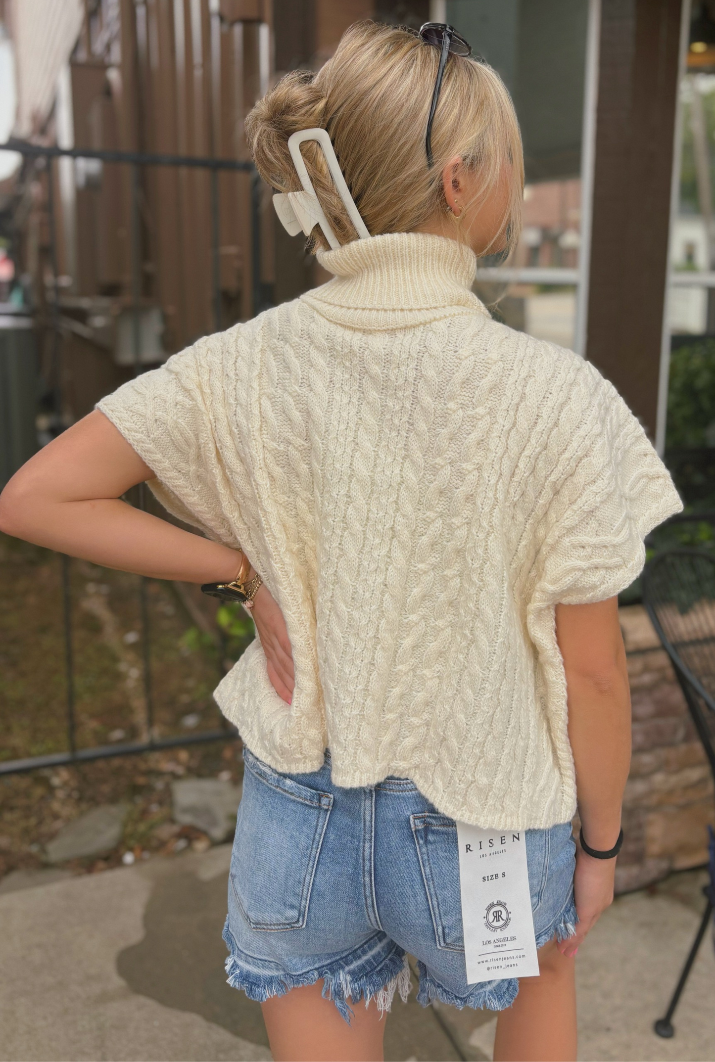 CREAM TIFFANY SWEATER