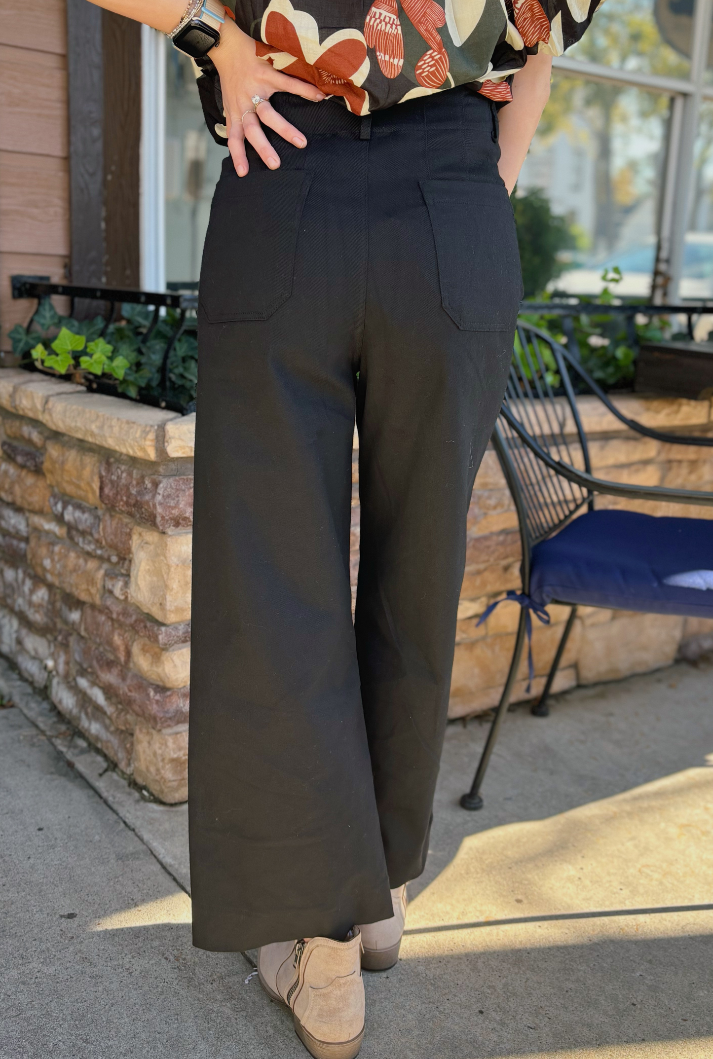 BLACK AUTUMN TIME PANTS