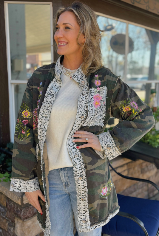 CAMO GARDEN JACKET