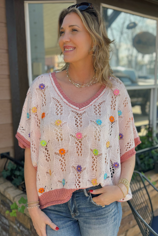 BEIGE FLOWER SWEATER TOP