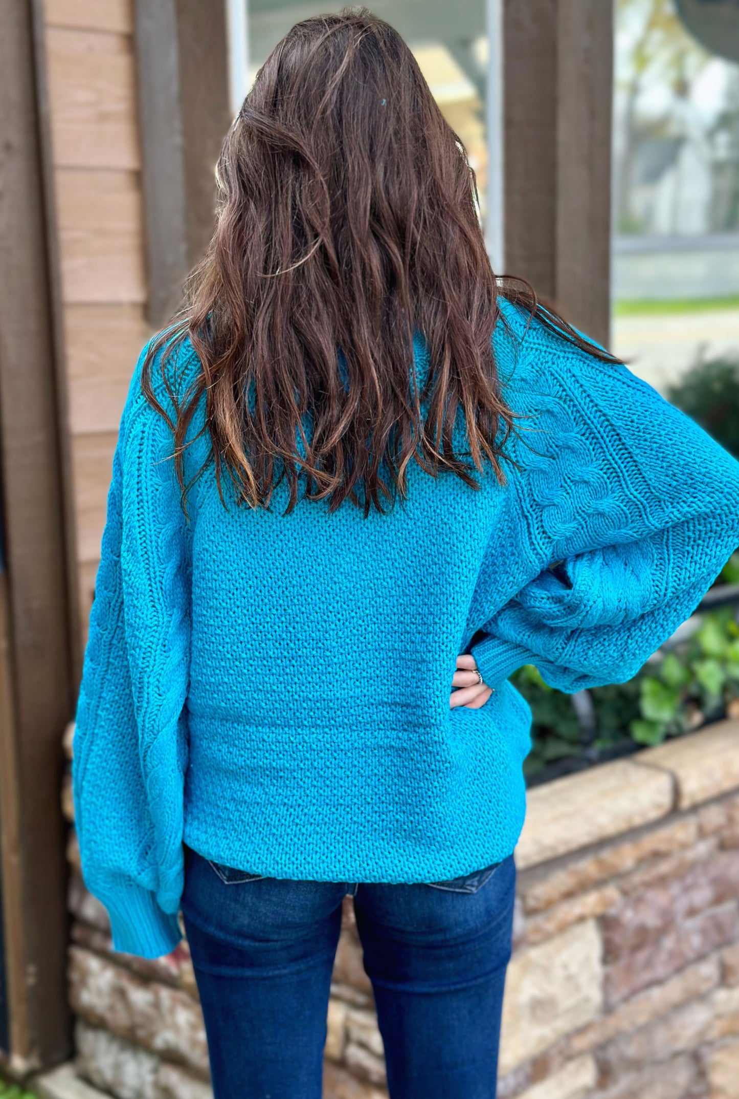 TURQUOISE WINTER SWEATER