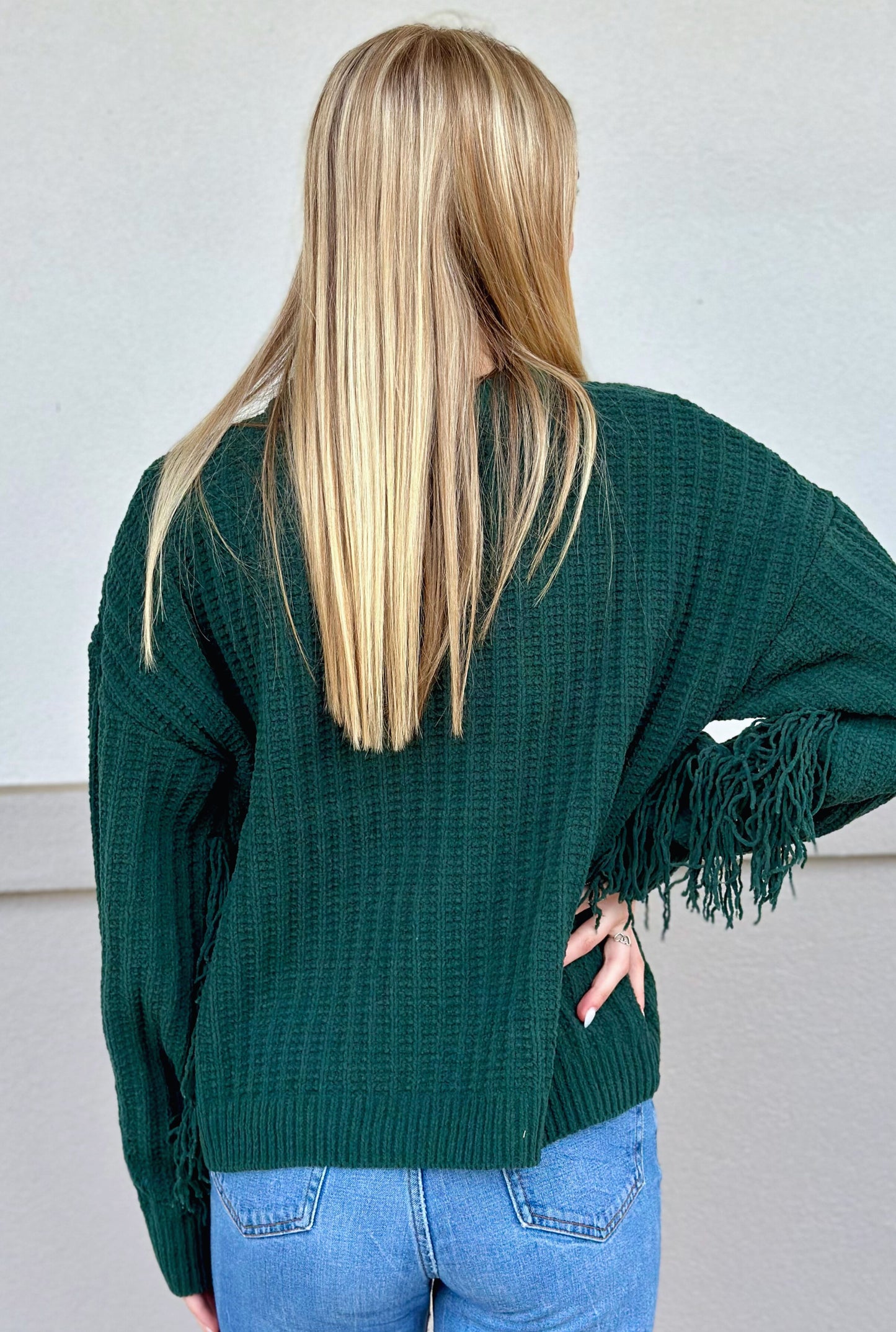 GREEN FRINGE FEELS SWEATER