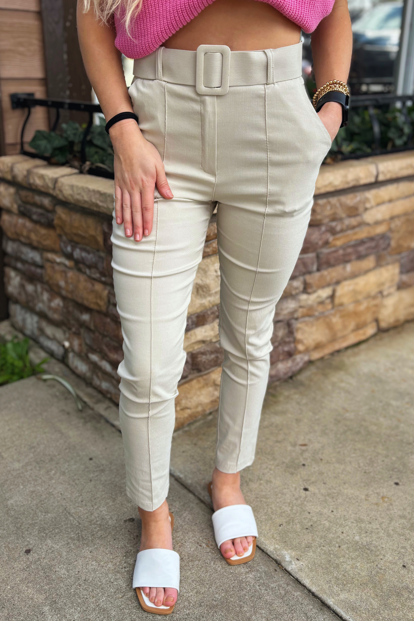 BEIGE DRESSED UP PANTS