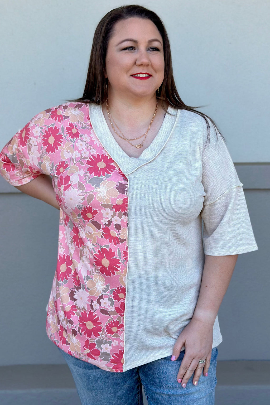 CURVY OATMEAL DAISY TOP